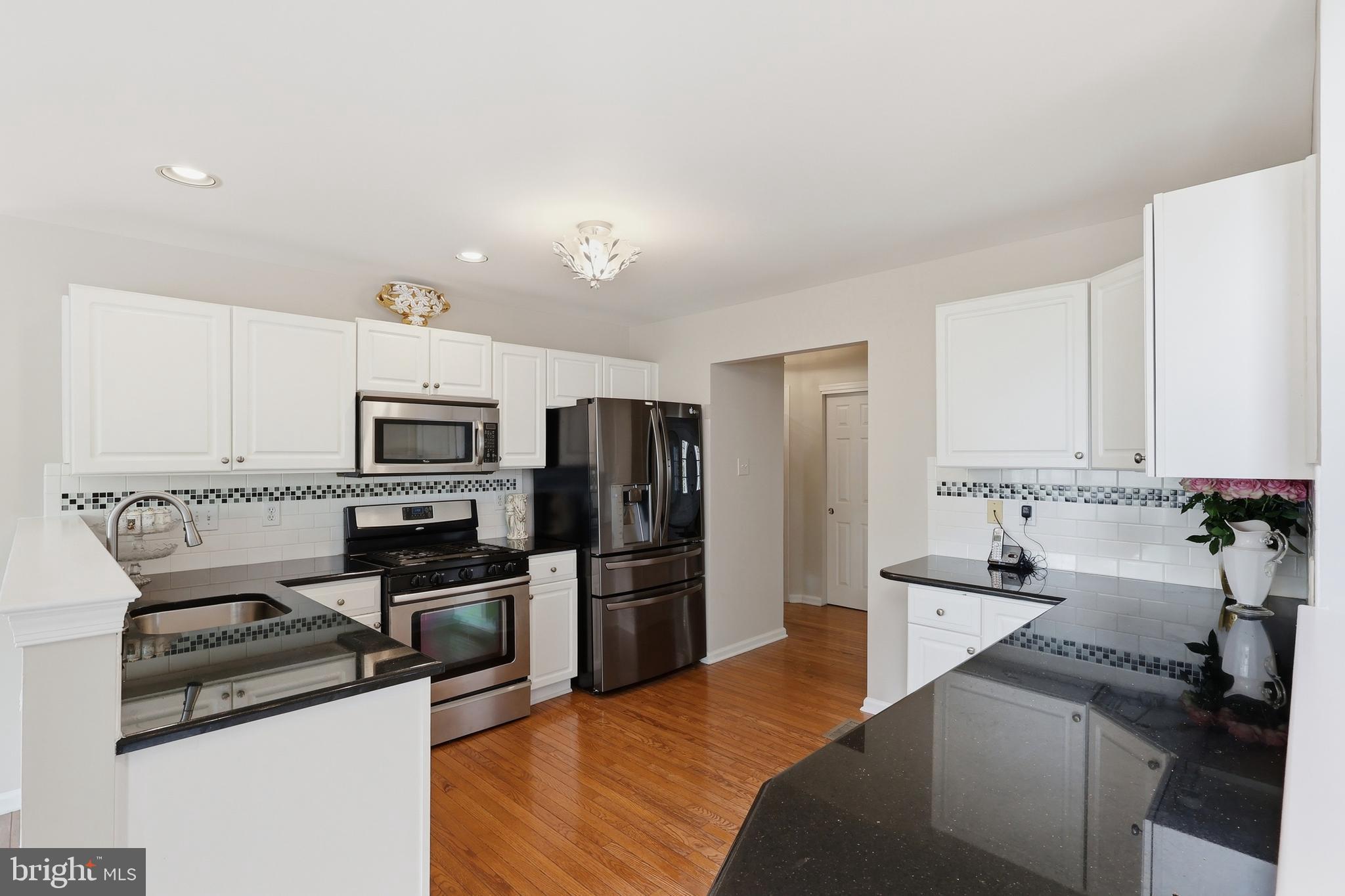 RIVERWOODS - Residential