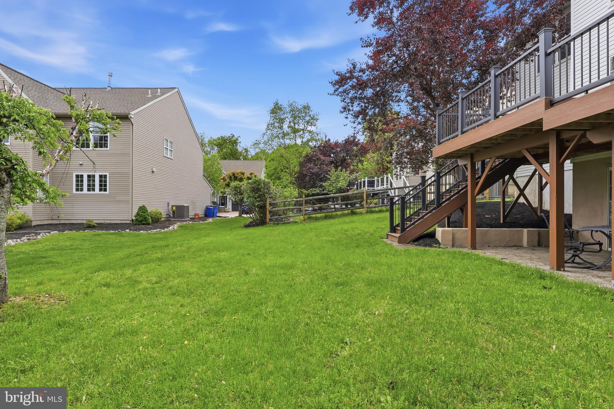 RIVERWOODS - Residential