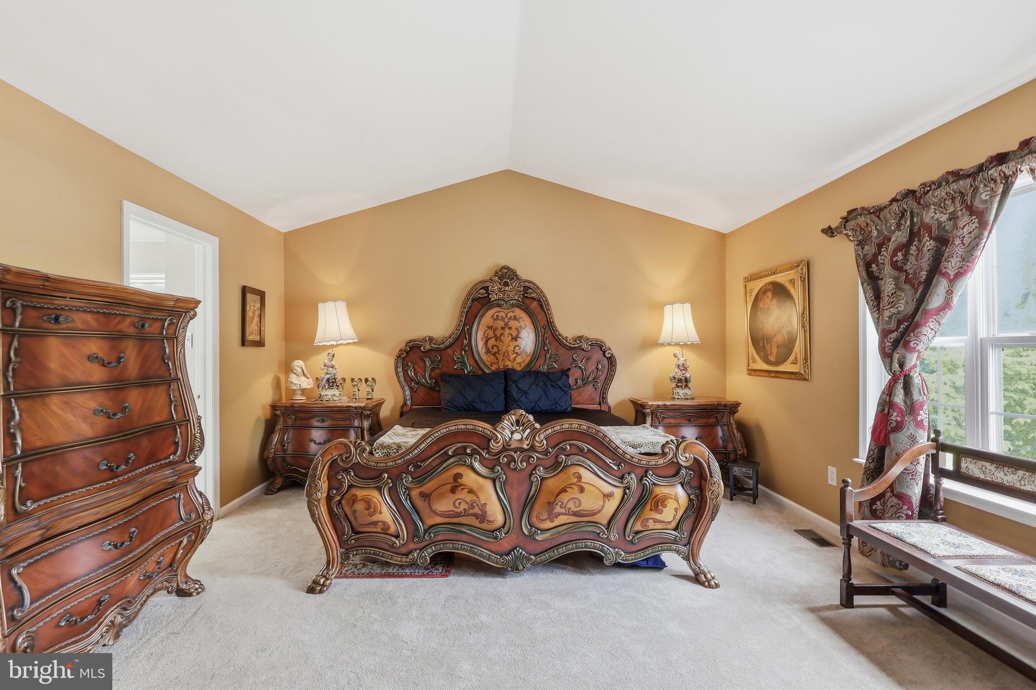 RIVERWOODS - Residential