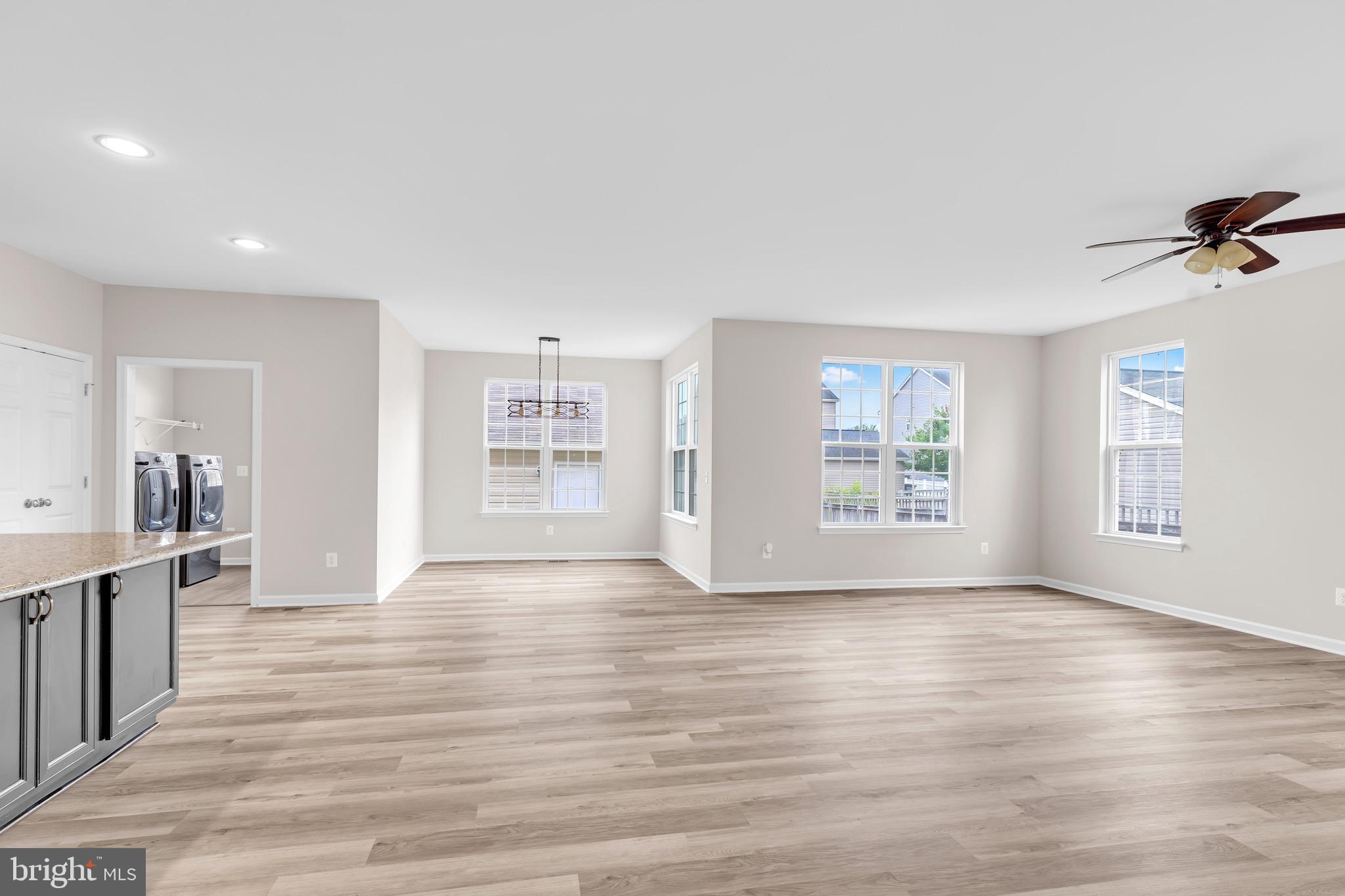 AVENDALE WOODLAND GROVE - Residential