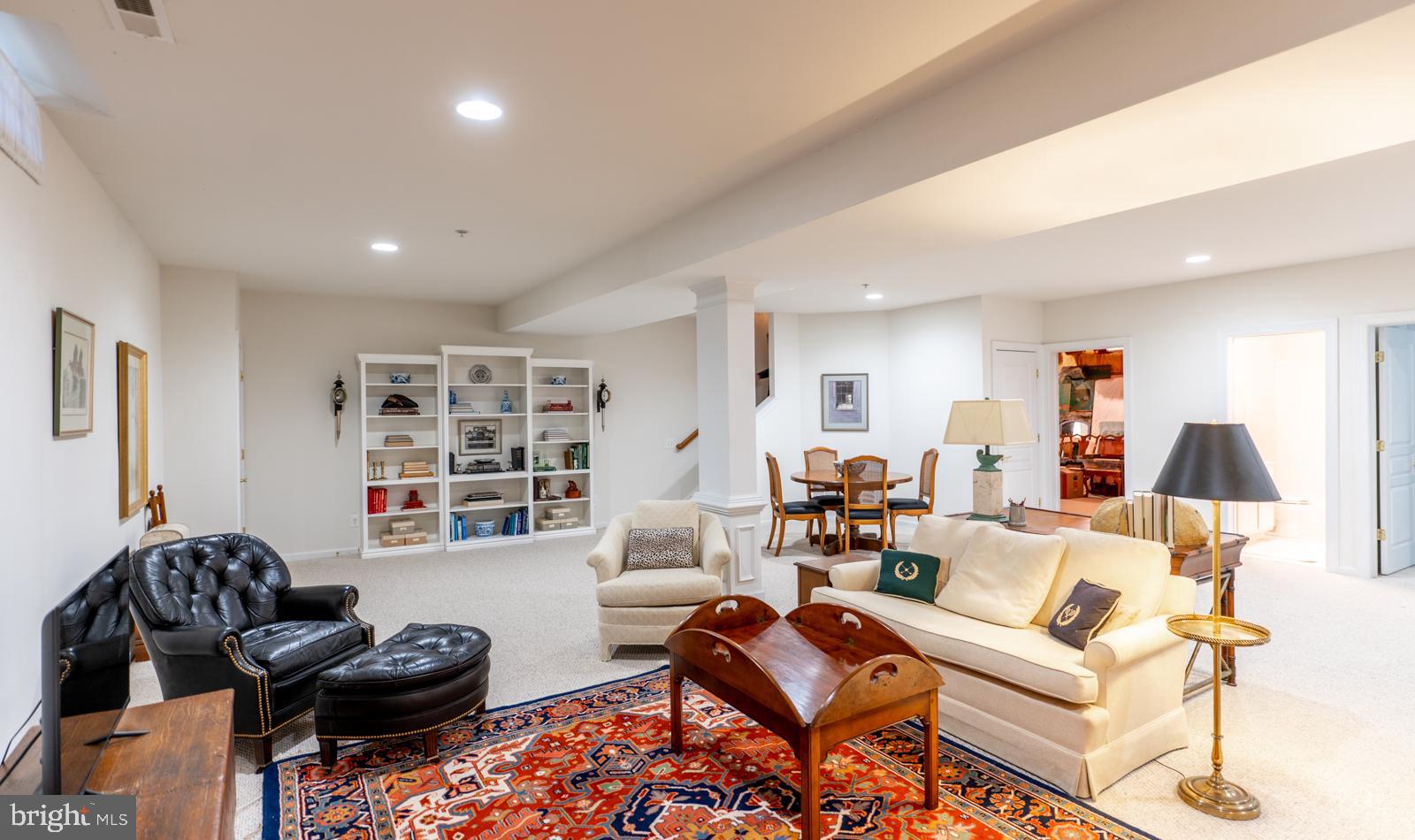 SPRINGTON POINTE WOODS - Residential