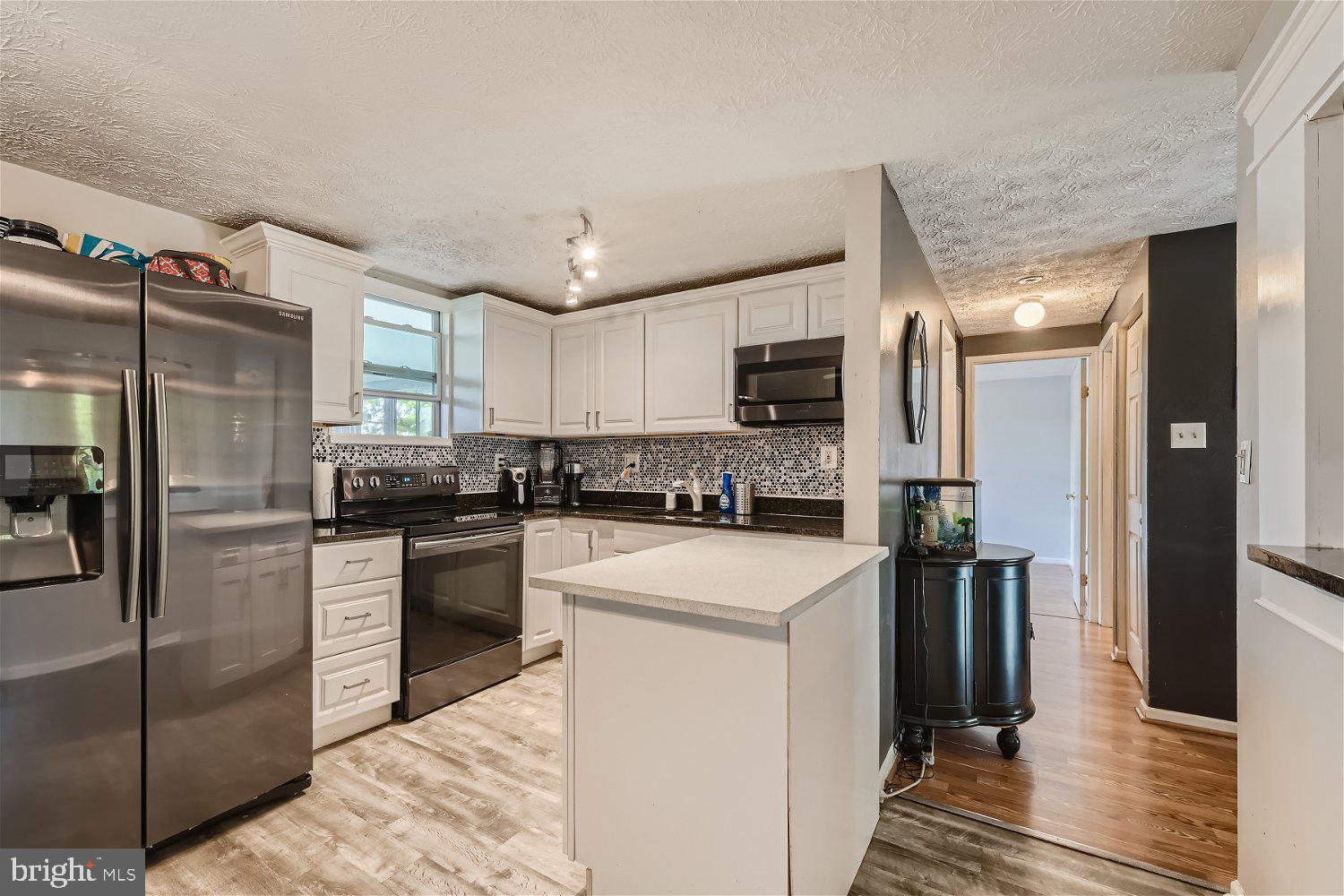 SUE CREEK LANDING - Residential