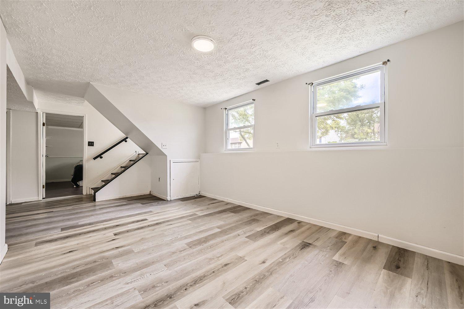 SUE CREEK LANDING - Residential