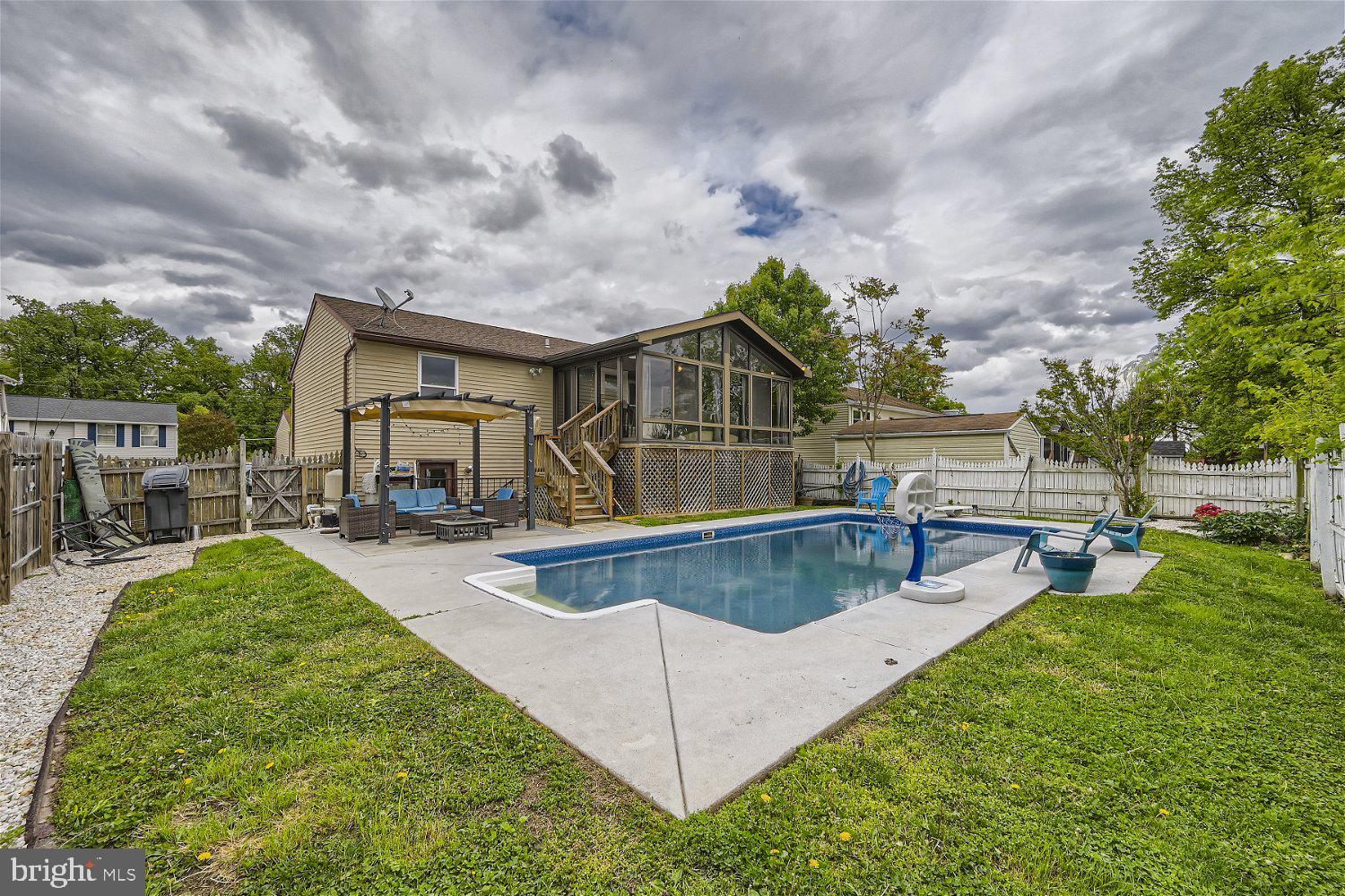 SUE CREEK LANDING - Residential