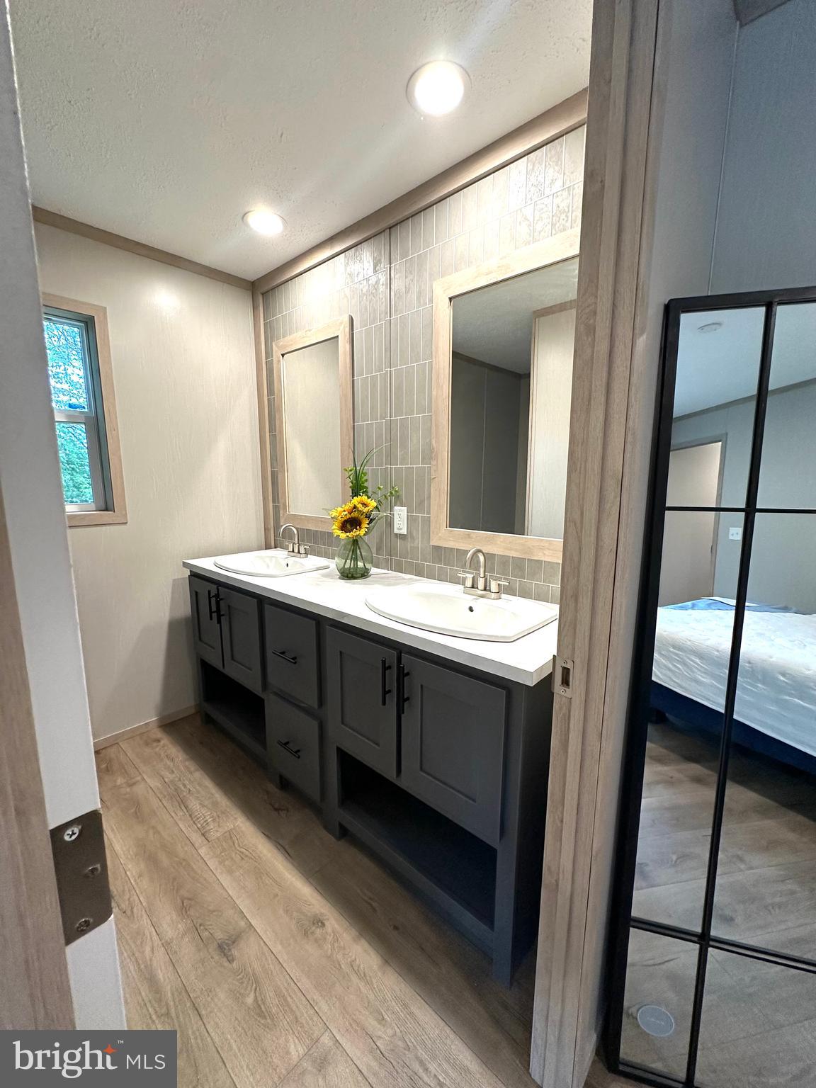 BEECHWOOD - Residential