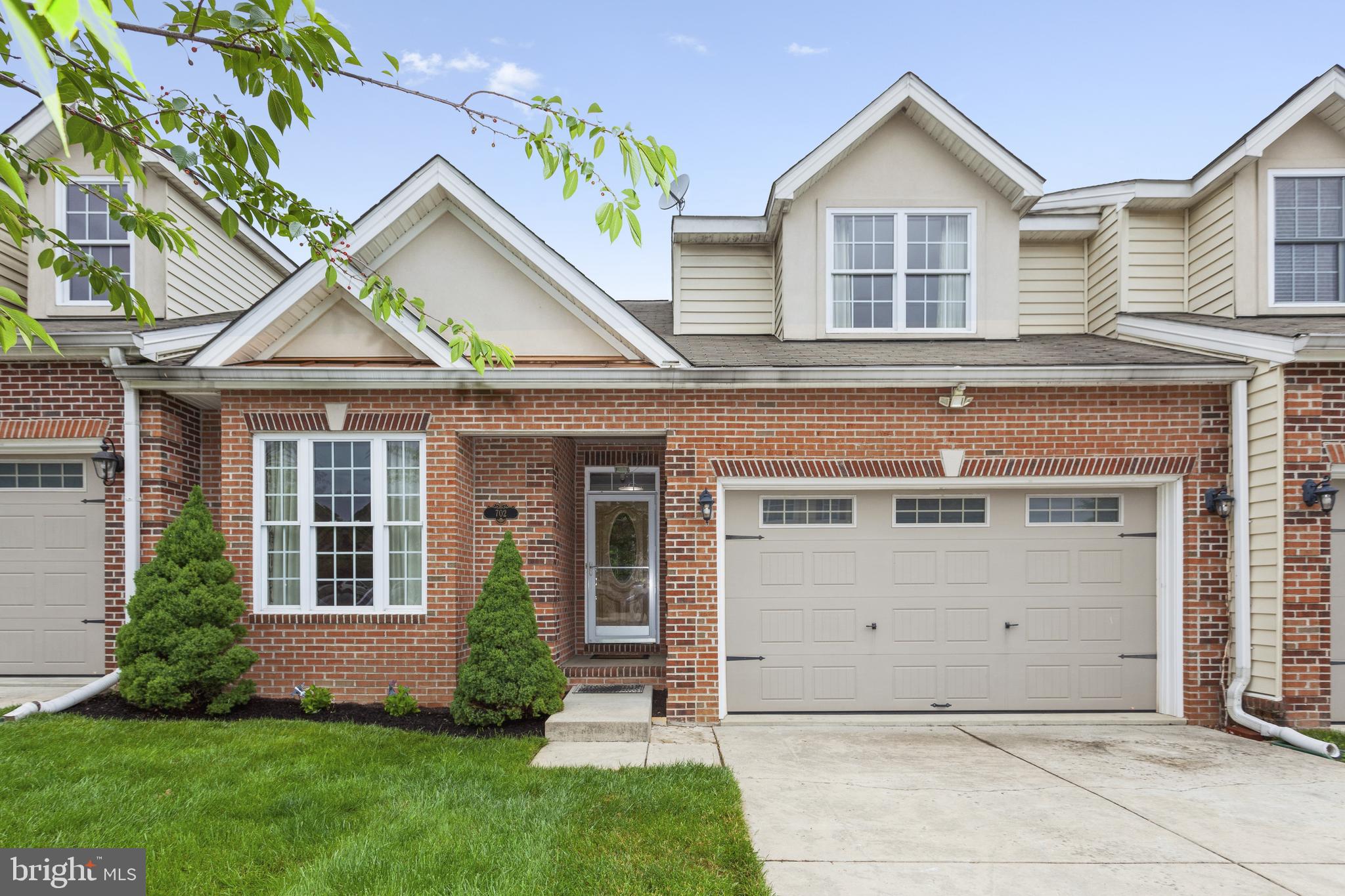 MONMOUTH MEADOWS - Residential Lease