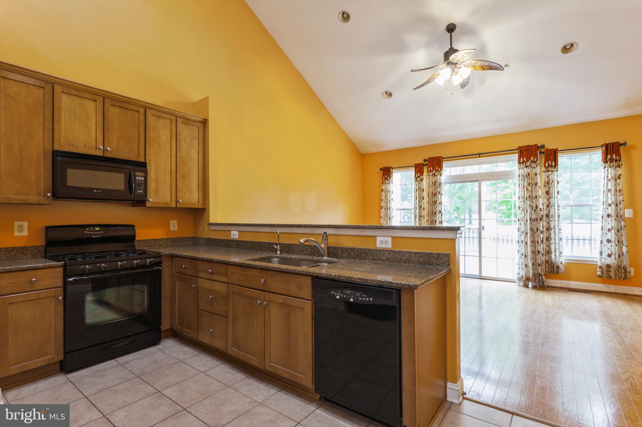 MONMOUTH MEADOWS - Residential Lease