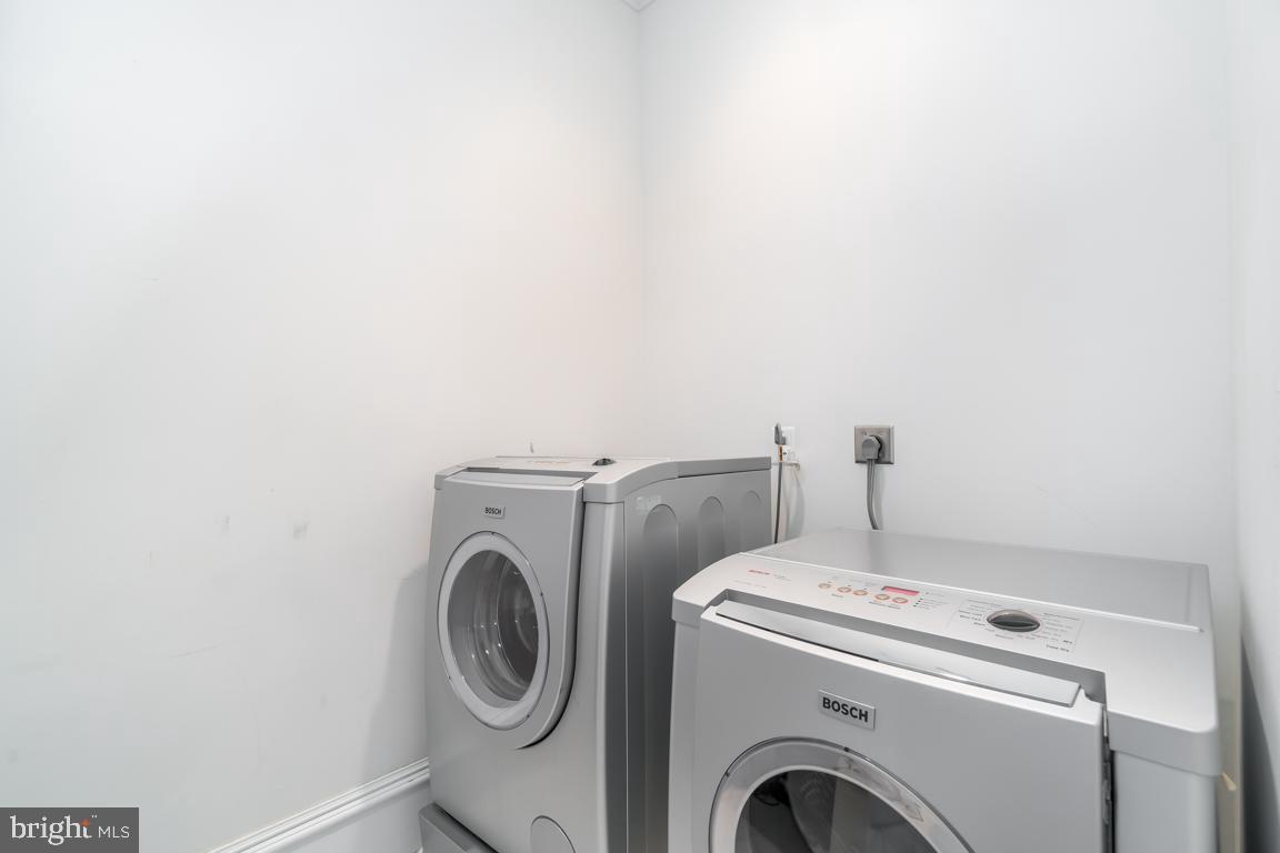 KIRBY WOODS - Residential