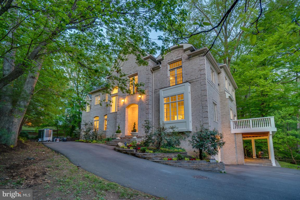 KIRBY WOODS - Residential