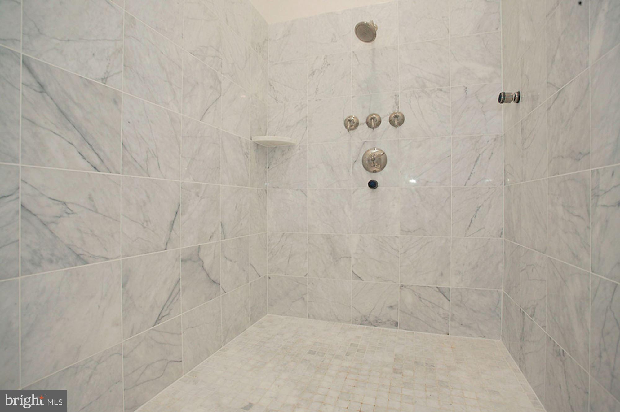 KIRBY WOODS - Residential