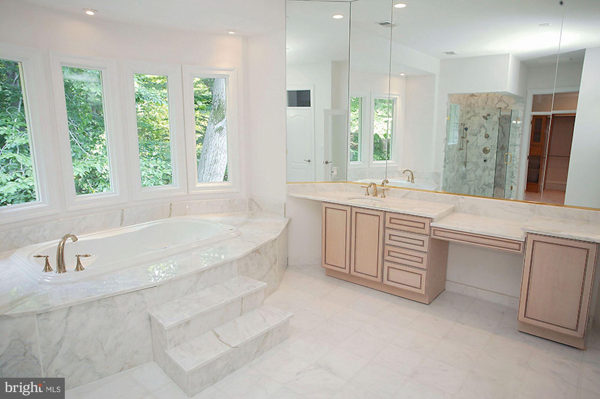 KIRBY WOODS - Residential