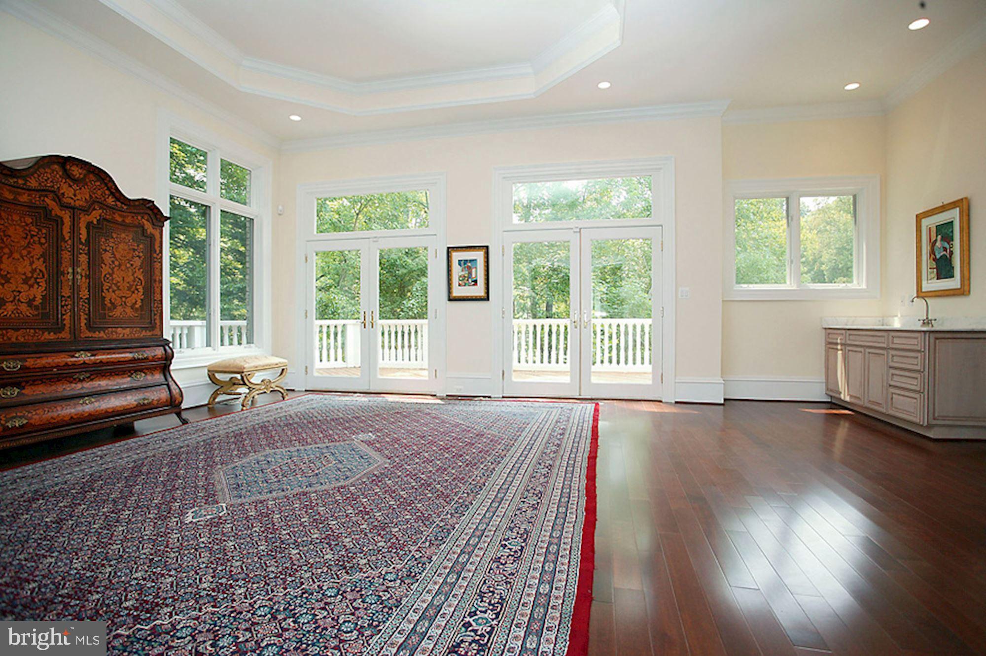 KIRBY WOODS - Residential