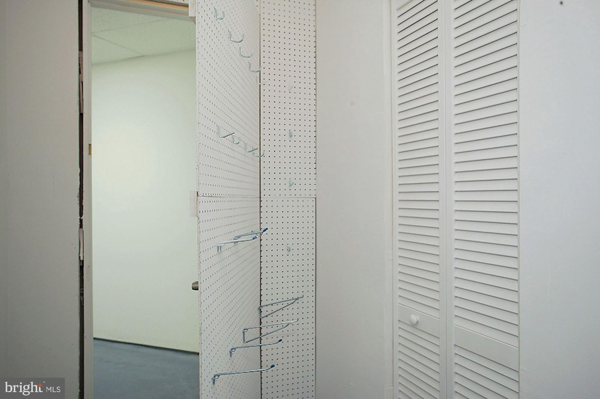 KIRBY WOODS - Residential