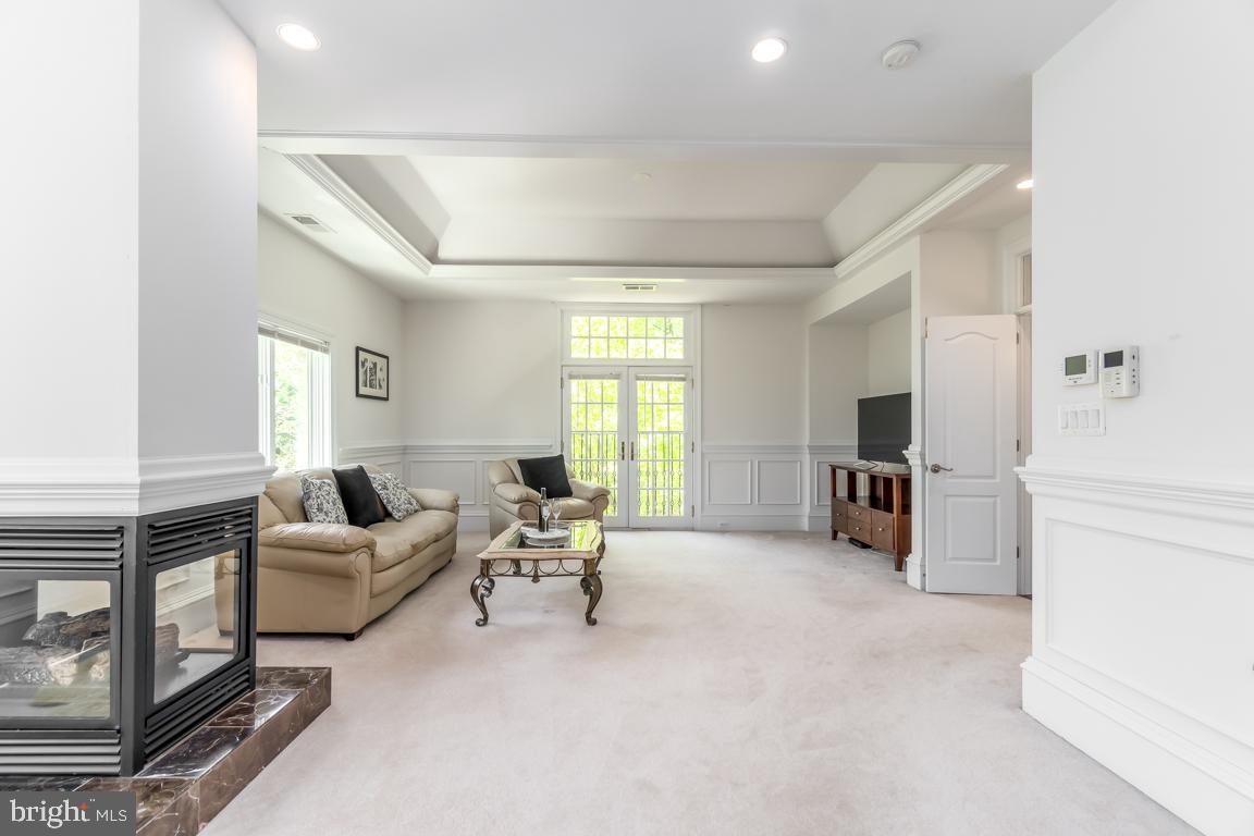 KIRBY WOODS - Residential