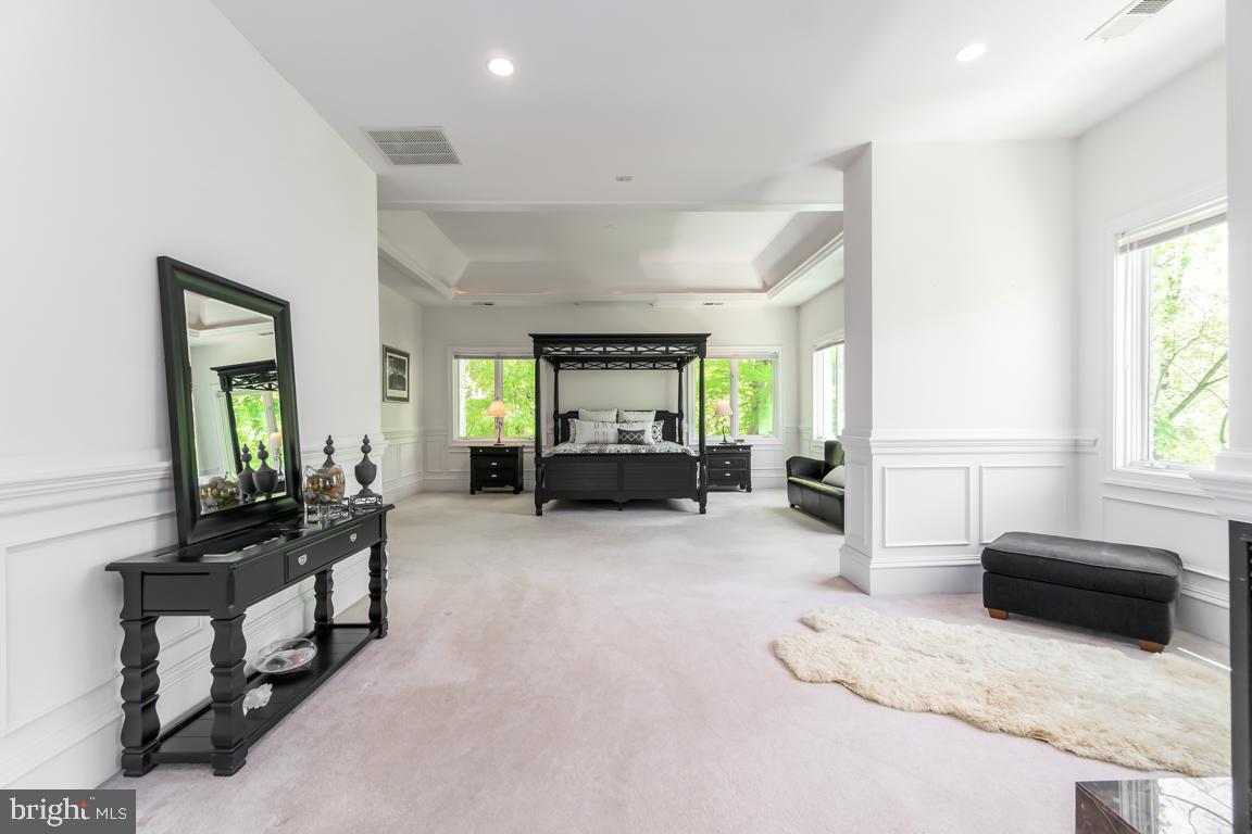 KIRBY WOODS - Residential