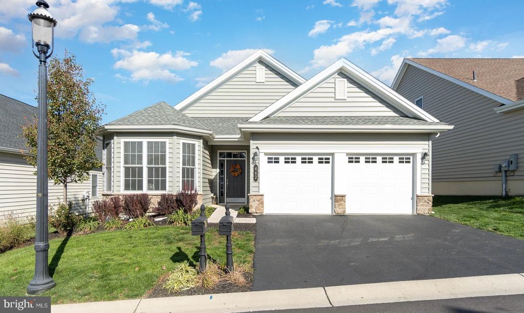 Photo of 462 VALOR DR, LITITZ, PA 17543 (MLS # PALA2027980)