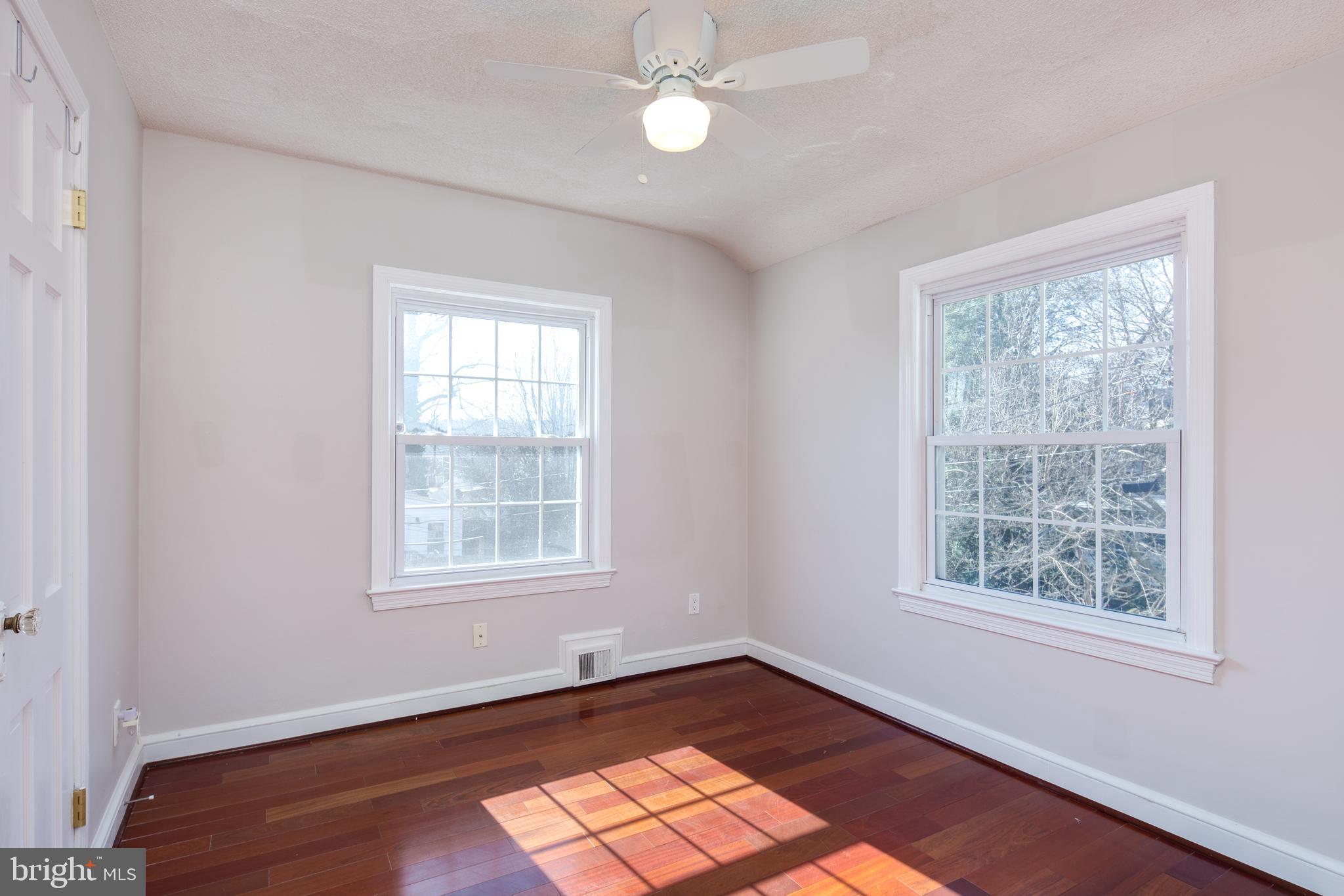 LONG BRANCH - Residential