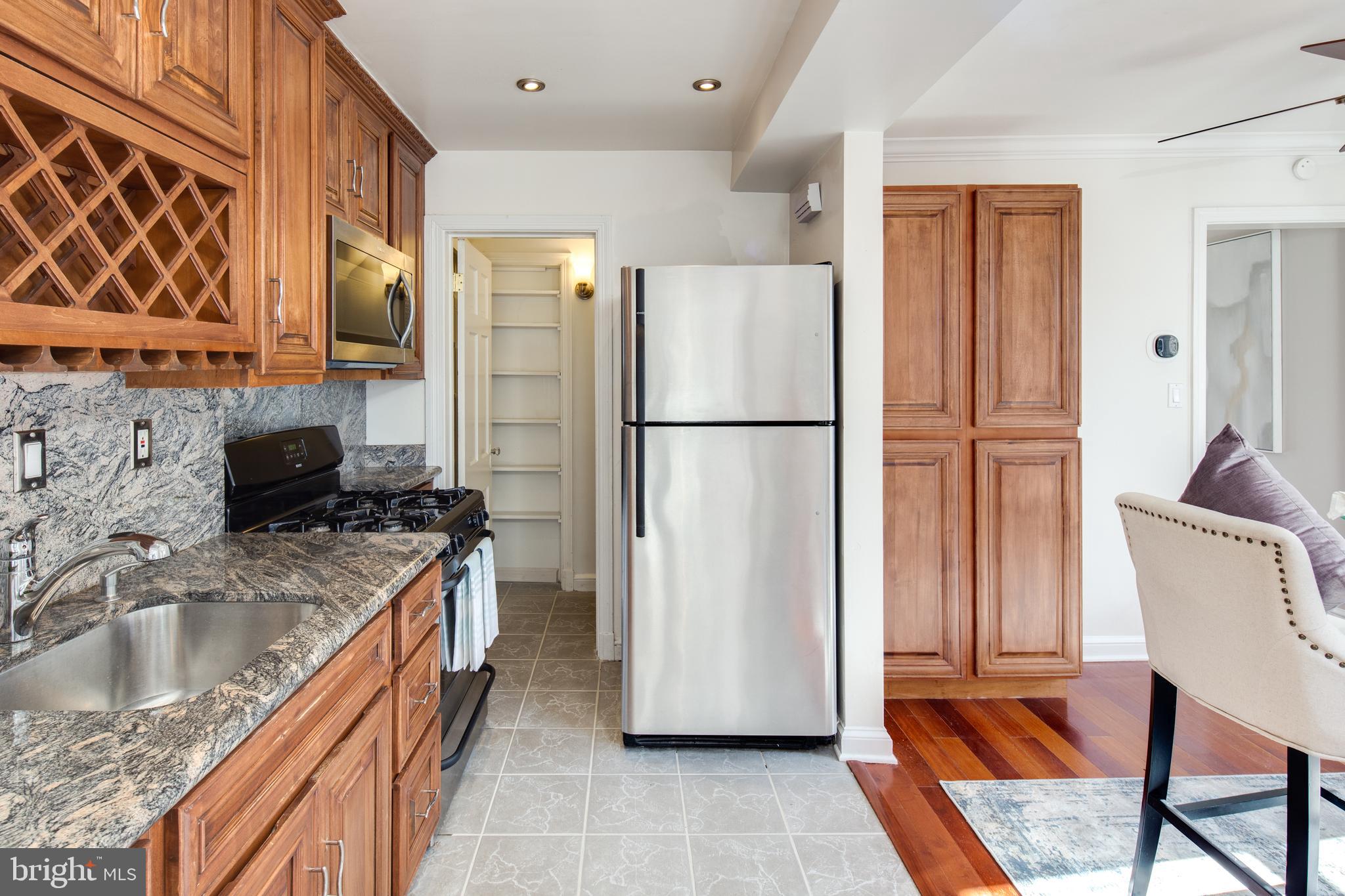 LONG BRANCH - Residential