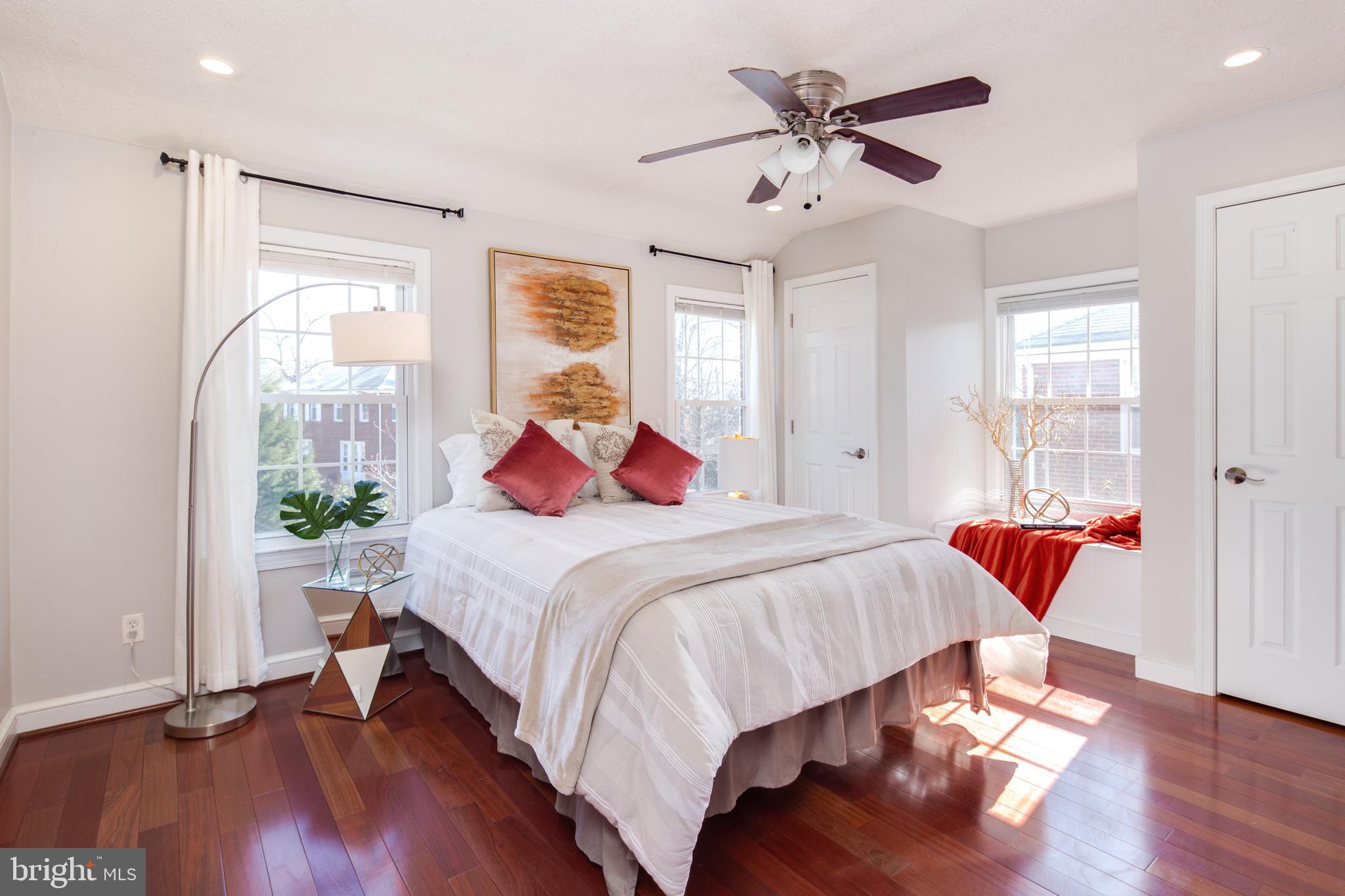 LONG BRANCH - Residential