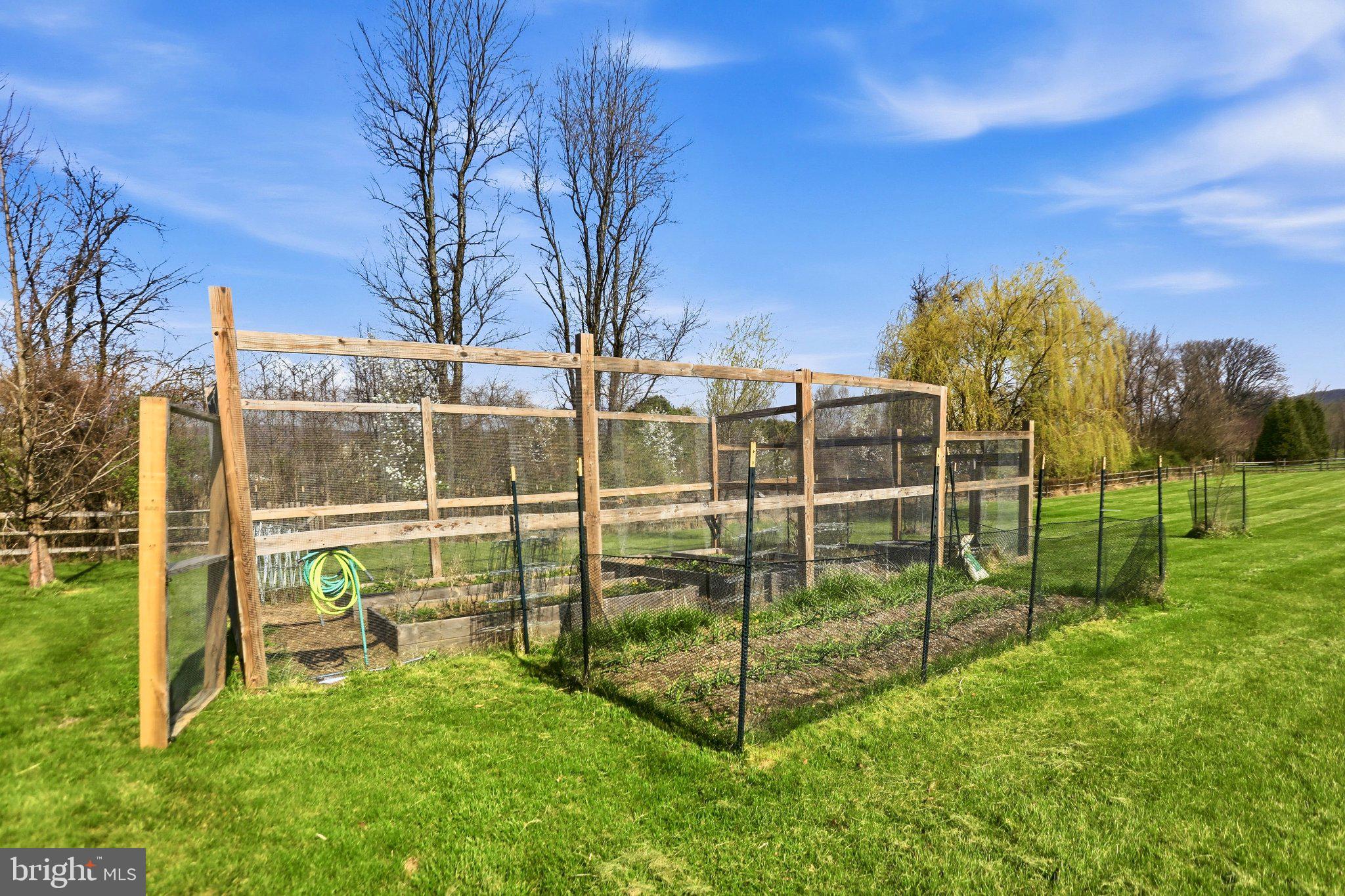 HILLSBORO - Residential