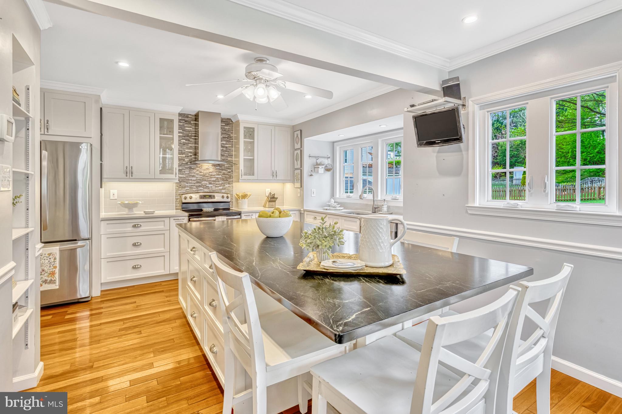 LAKE RIDGE - Residential