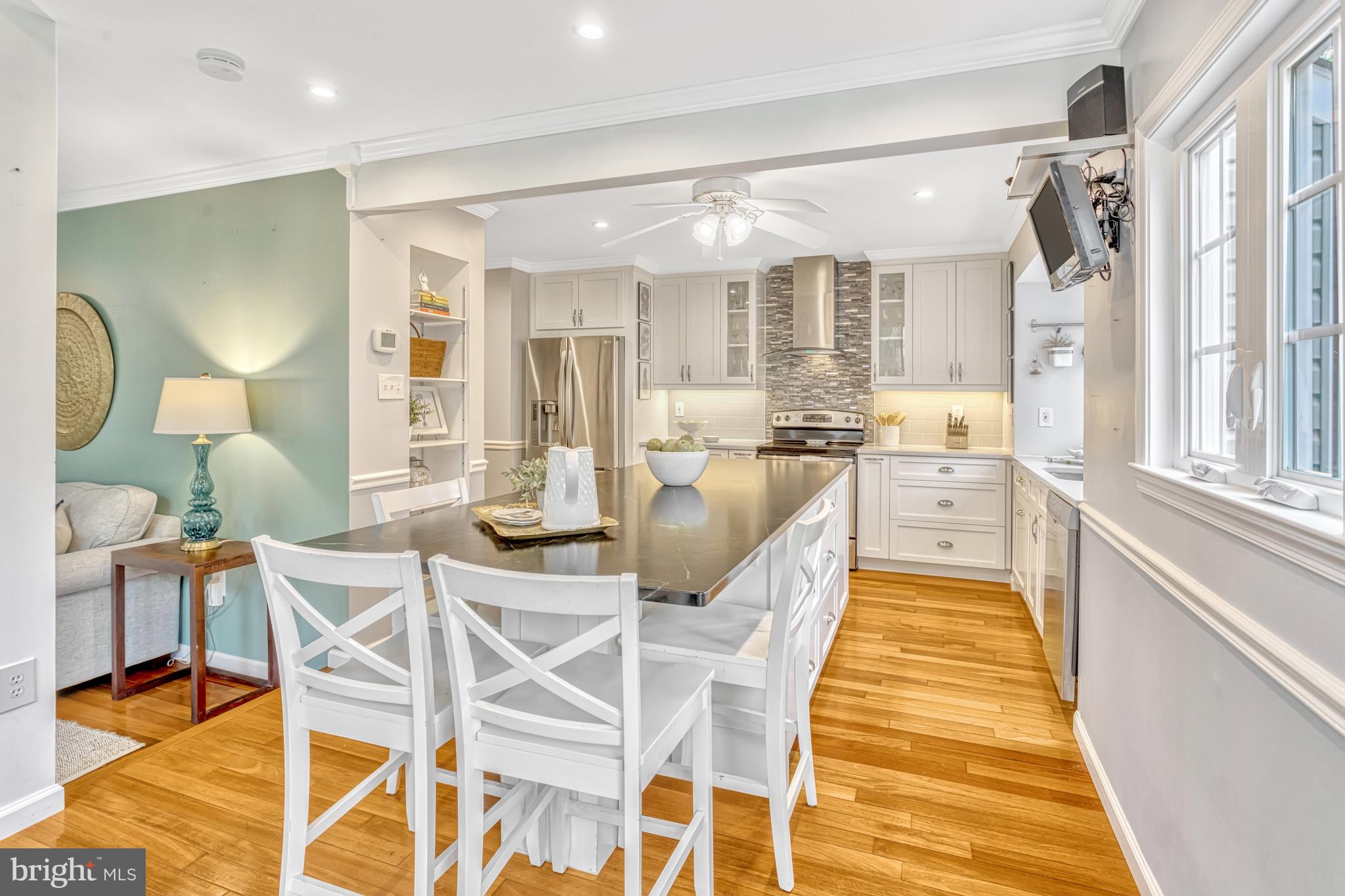 LAKE RIDGE - Residential