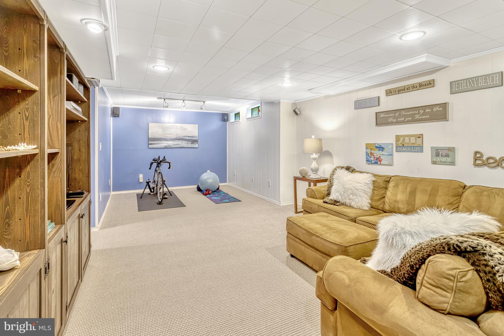 LAKE RIDGE - Residential