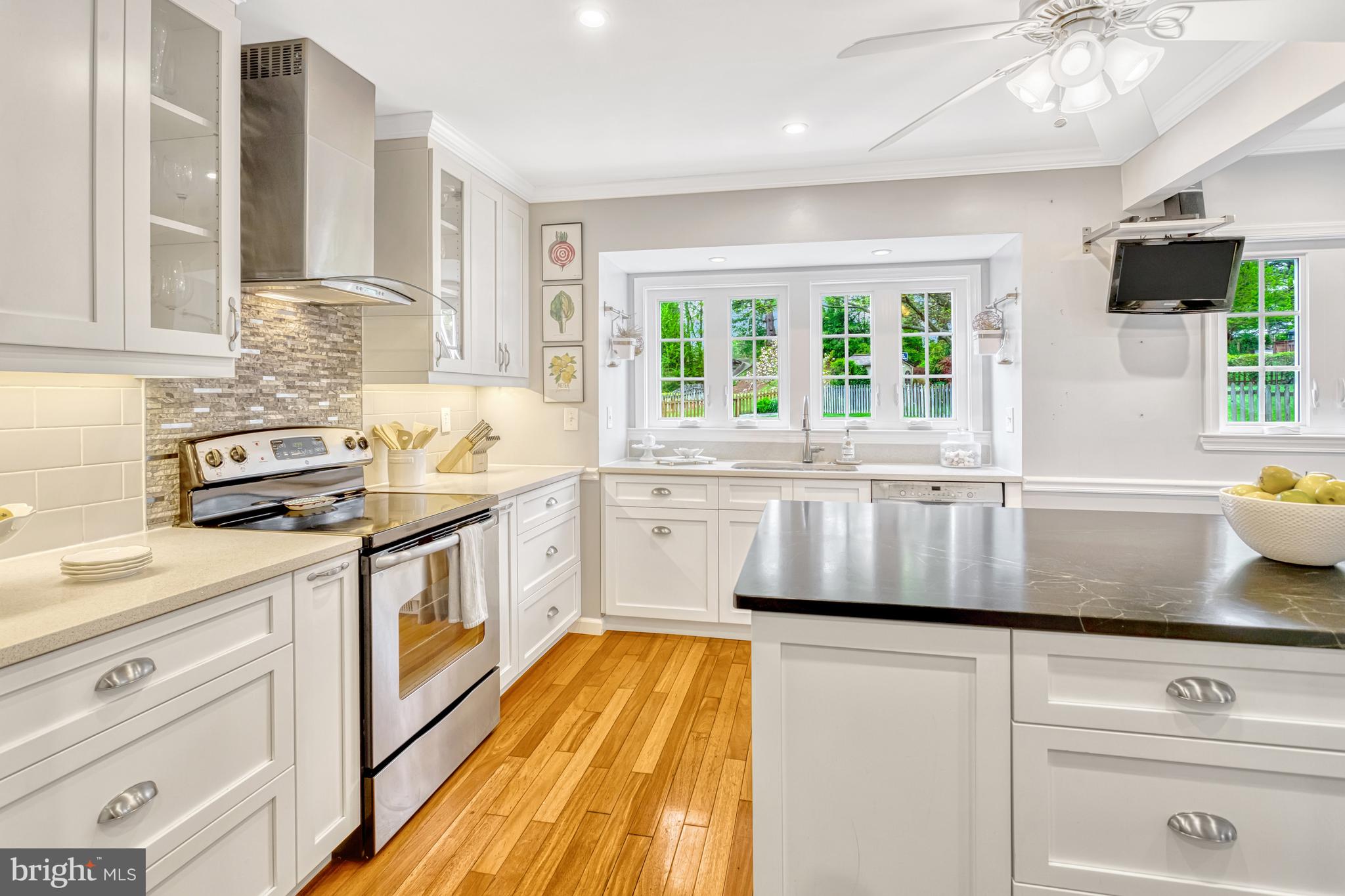 LAKE RIDGE - Residential