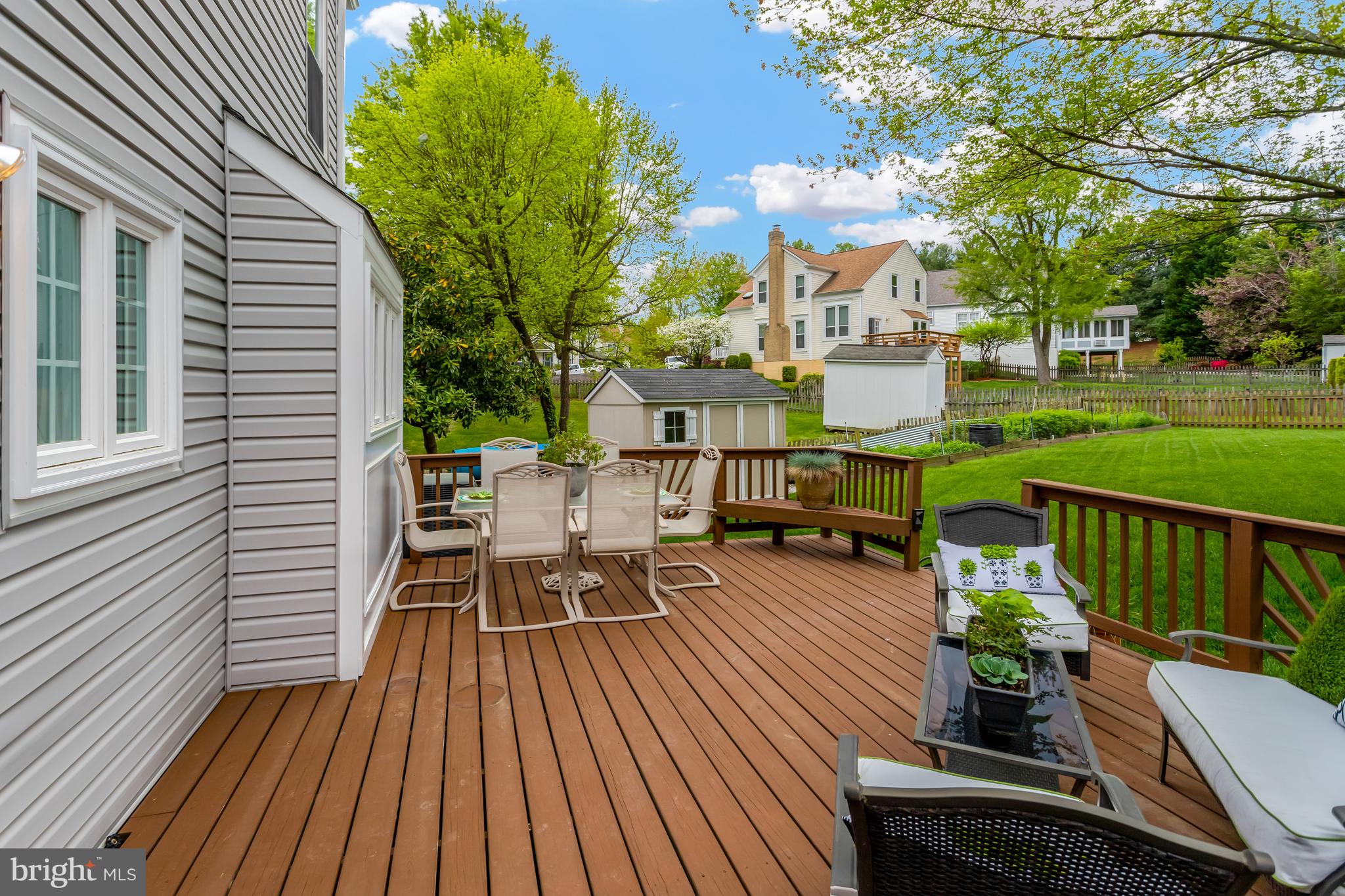 LAKE RIDGE - Residential