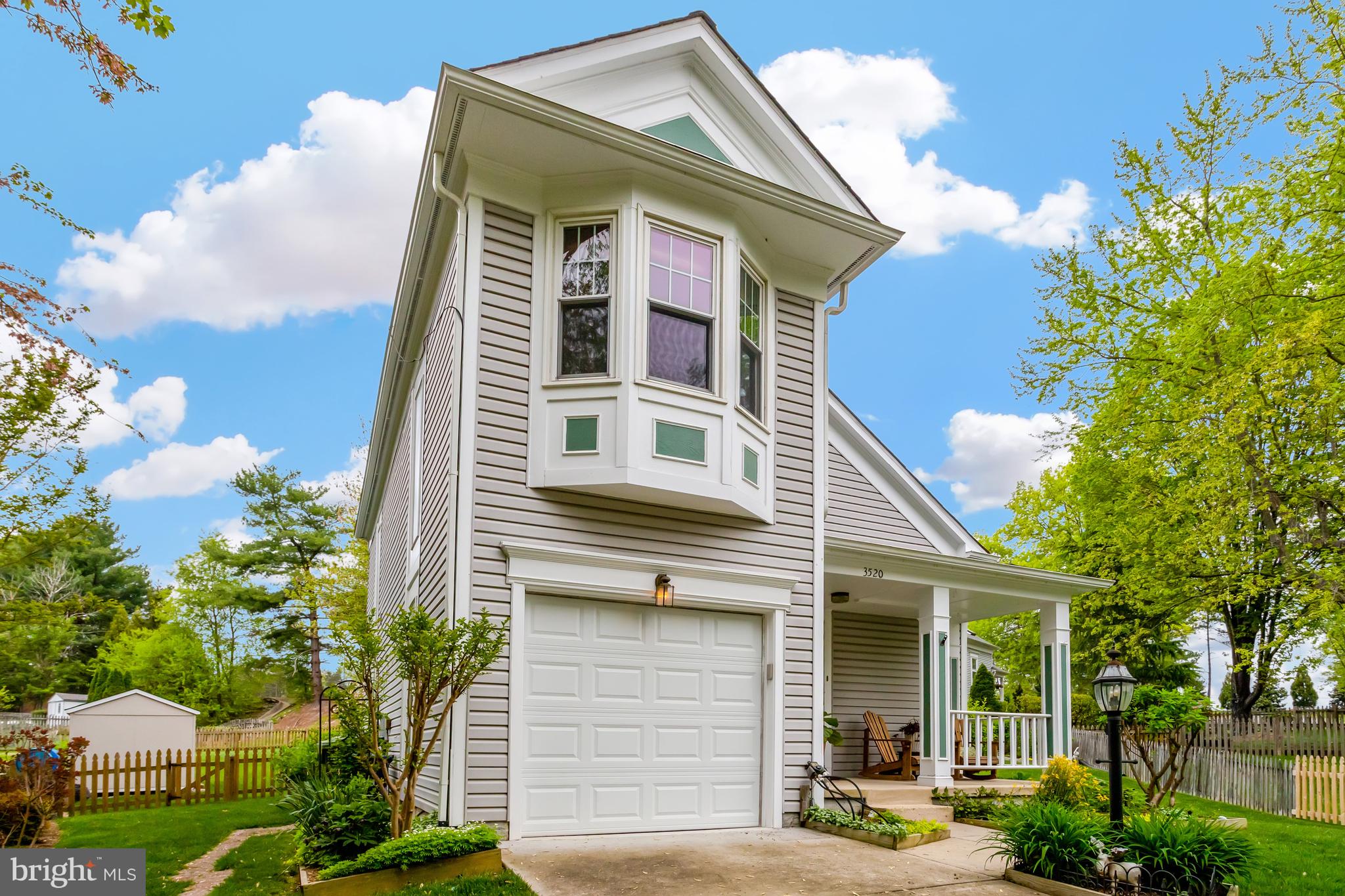 LAKE RIDGE - Residential