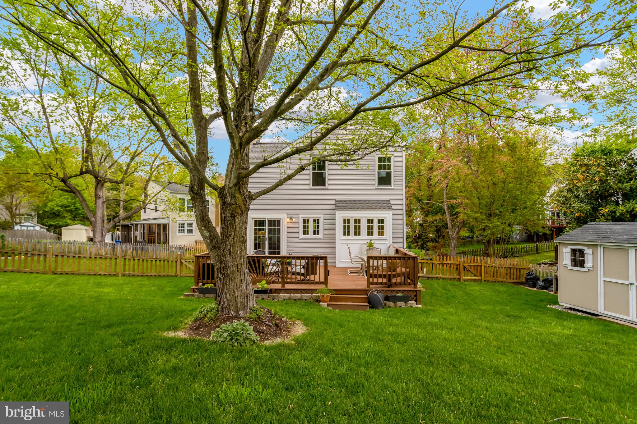 LAKE RIDGE - Residential