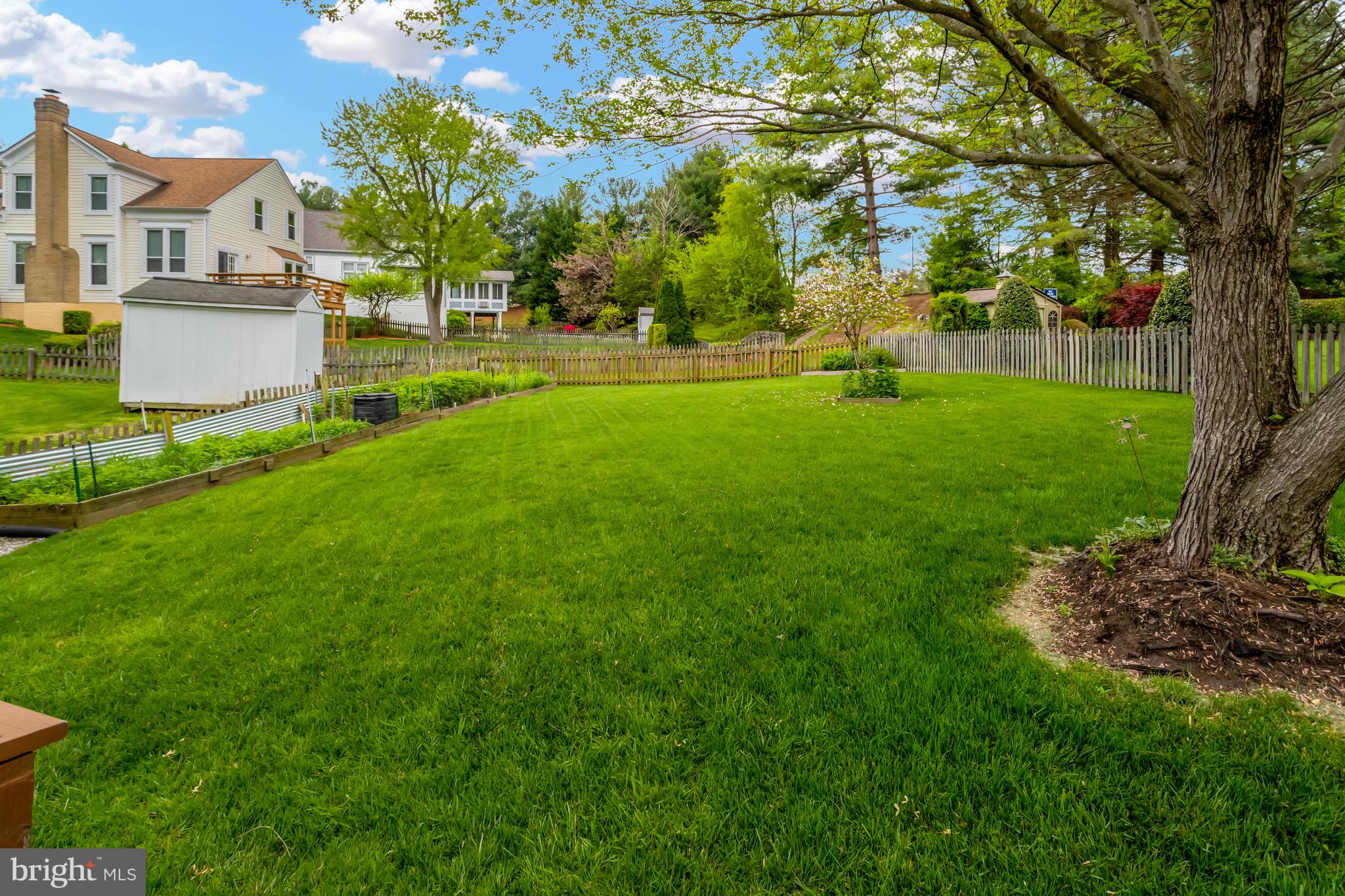 LAKE RIDGE - Residential