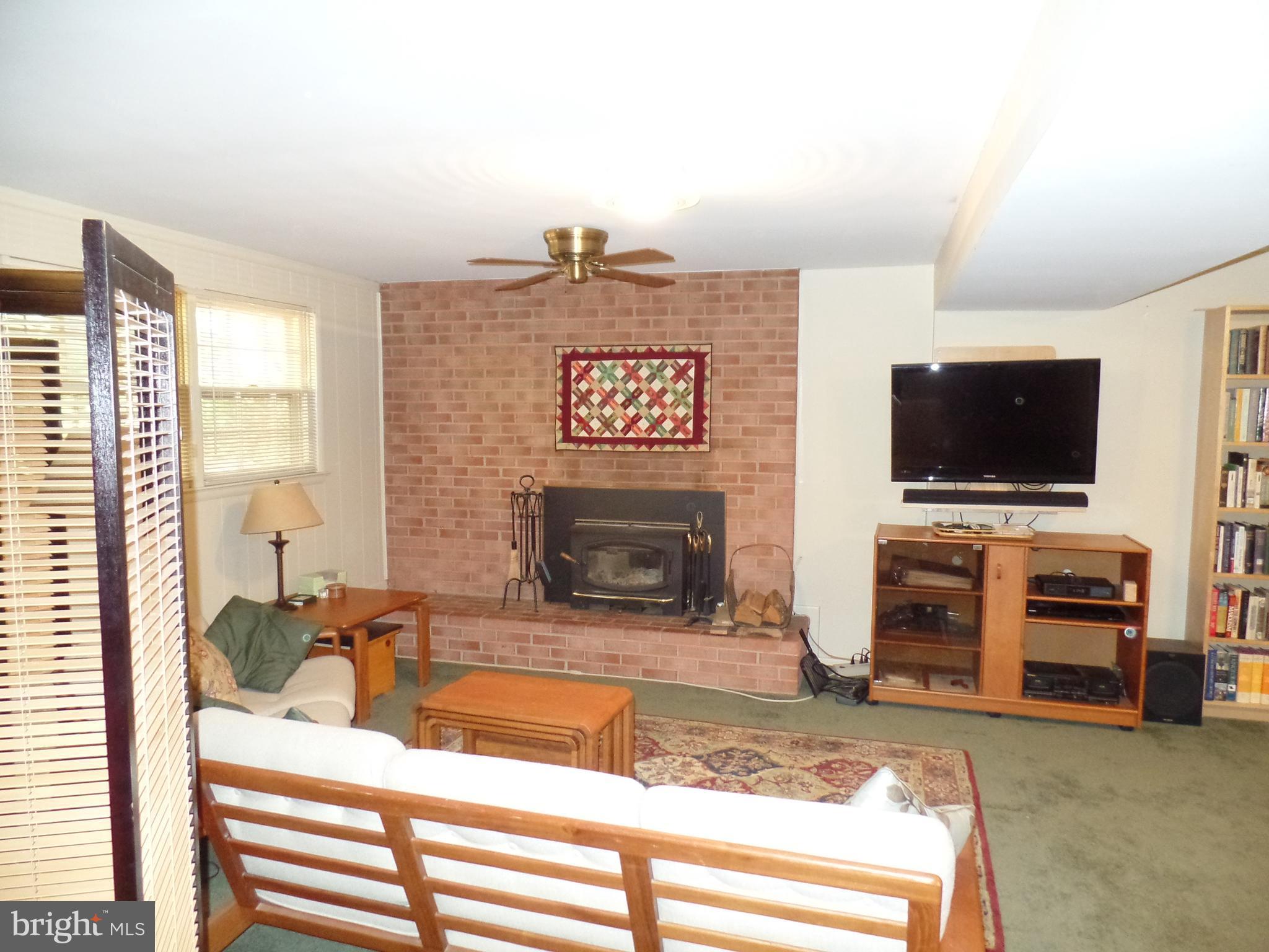 MOSBY WOODS - Residential