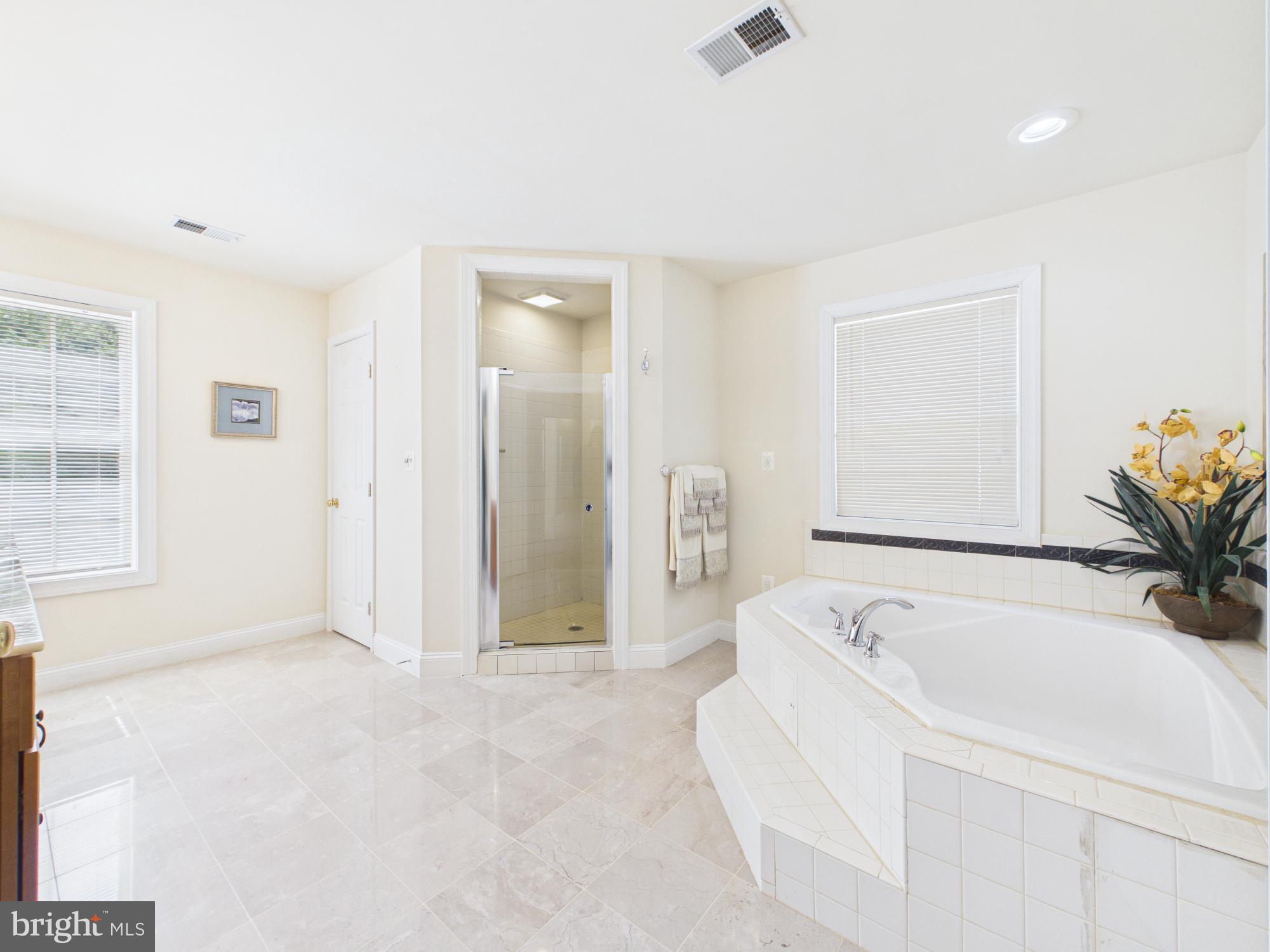 RIDGEWOOD - Residential