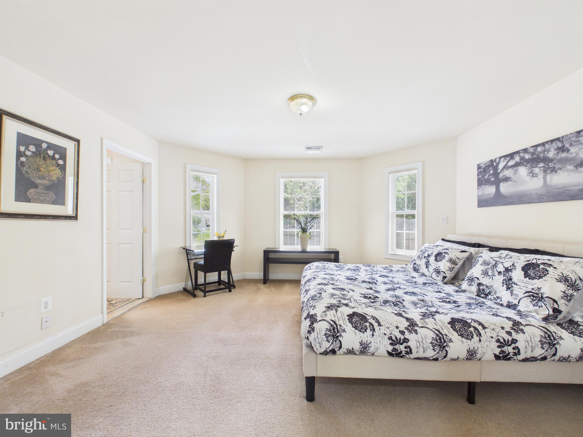 RIDGEWOOD - Residential