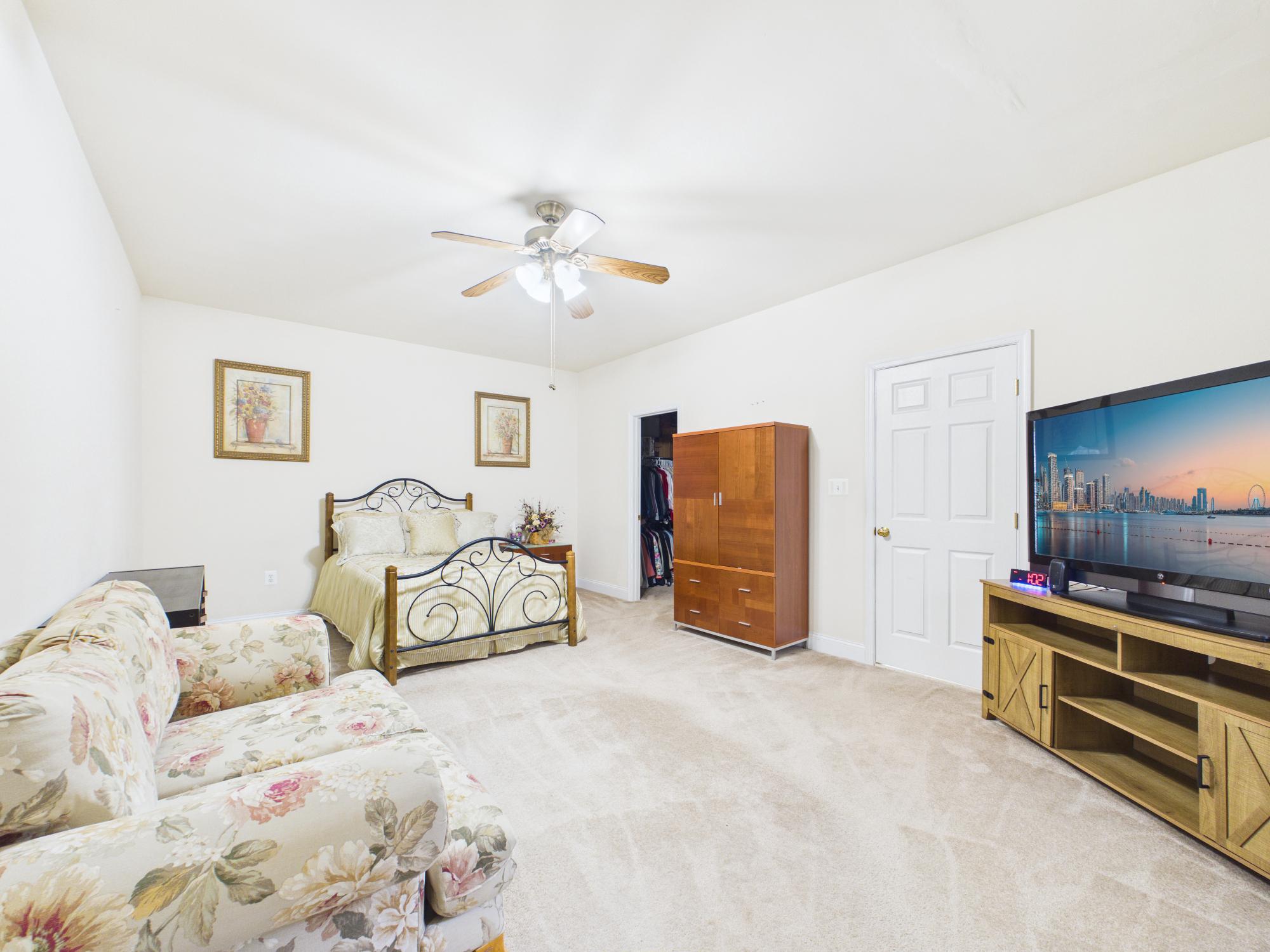 RIDGEWOOD - Residential