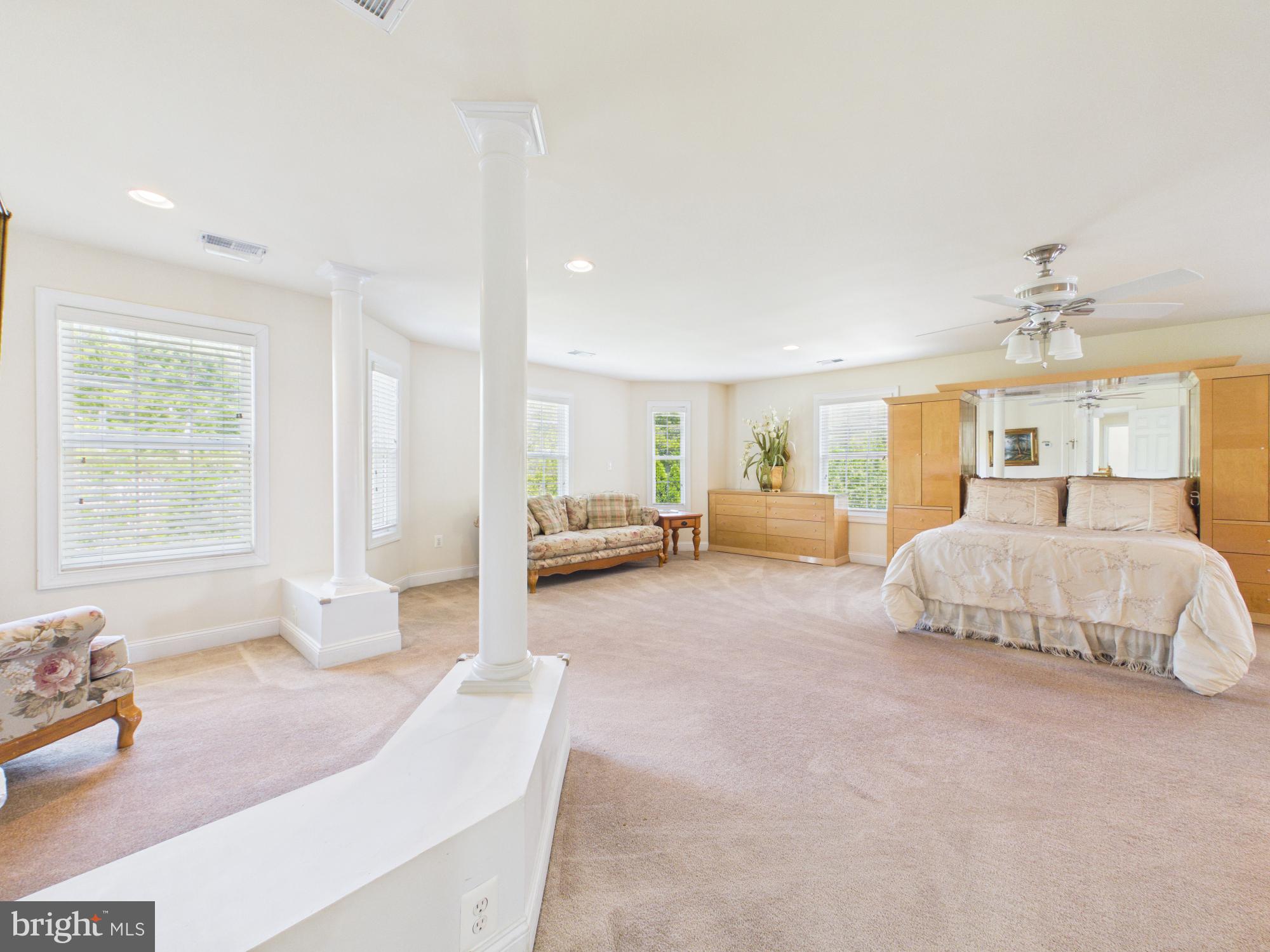 RIDGEWOOD - Residential