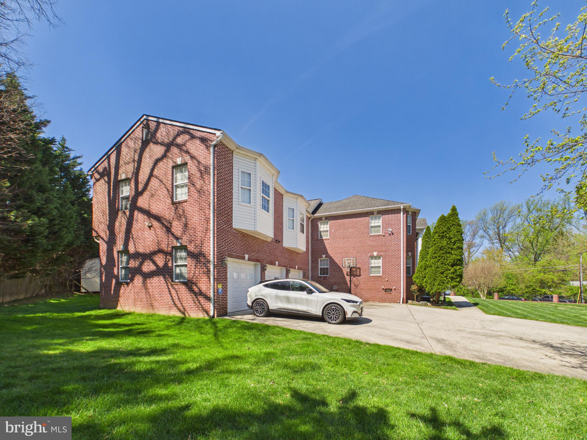 RIDGEWOOD - Residential