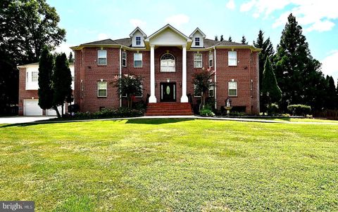 7801 RIDGEWOOD DRIVE ANNANDALE VA 22003