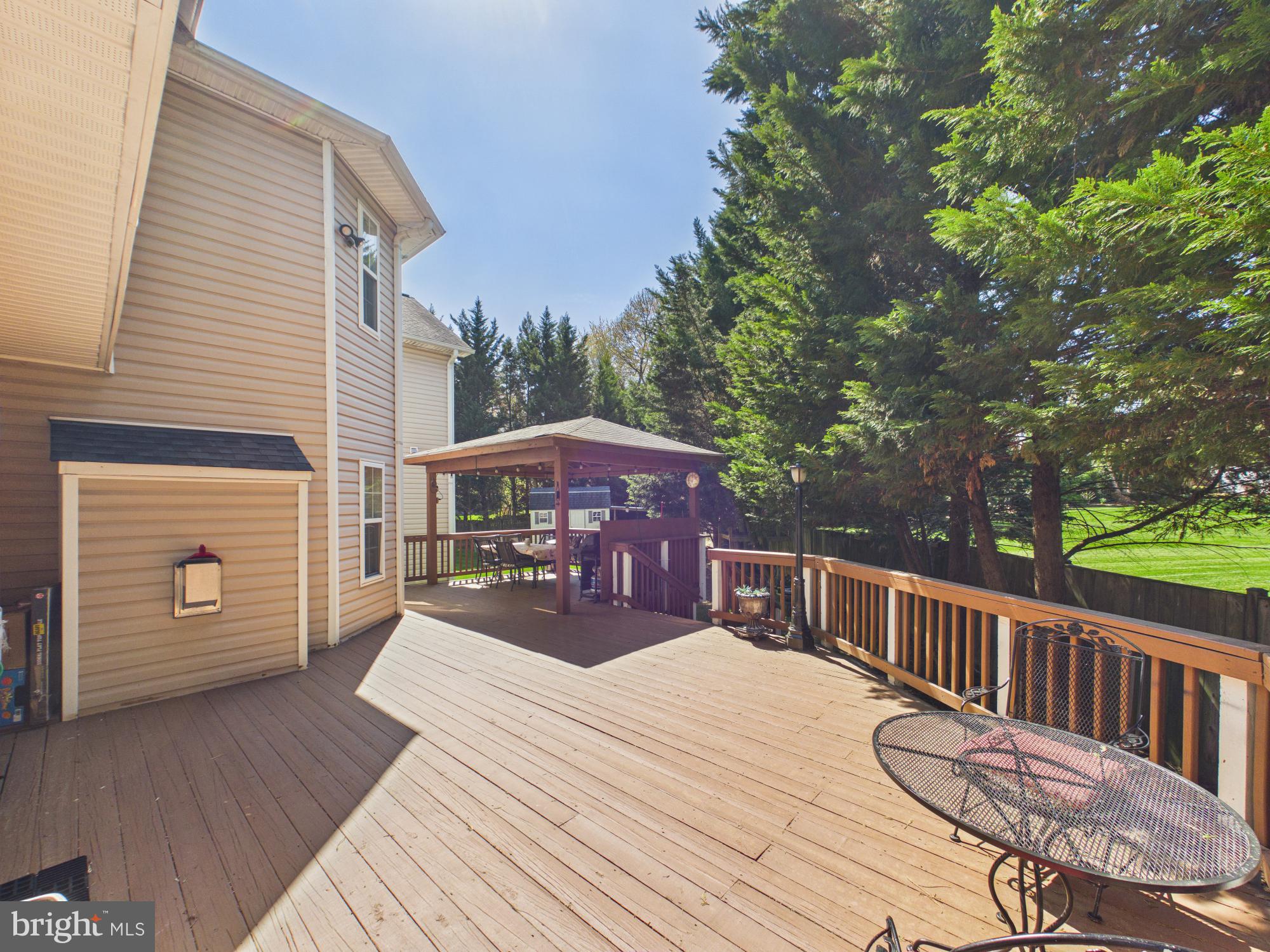 RIDGEWOOD - Residential