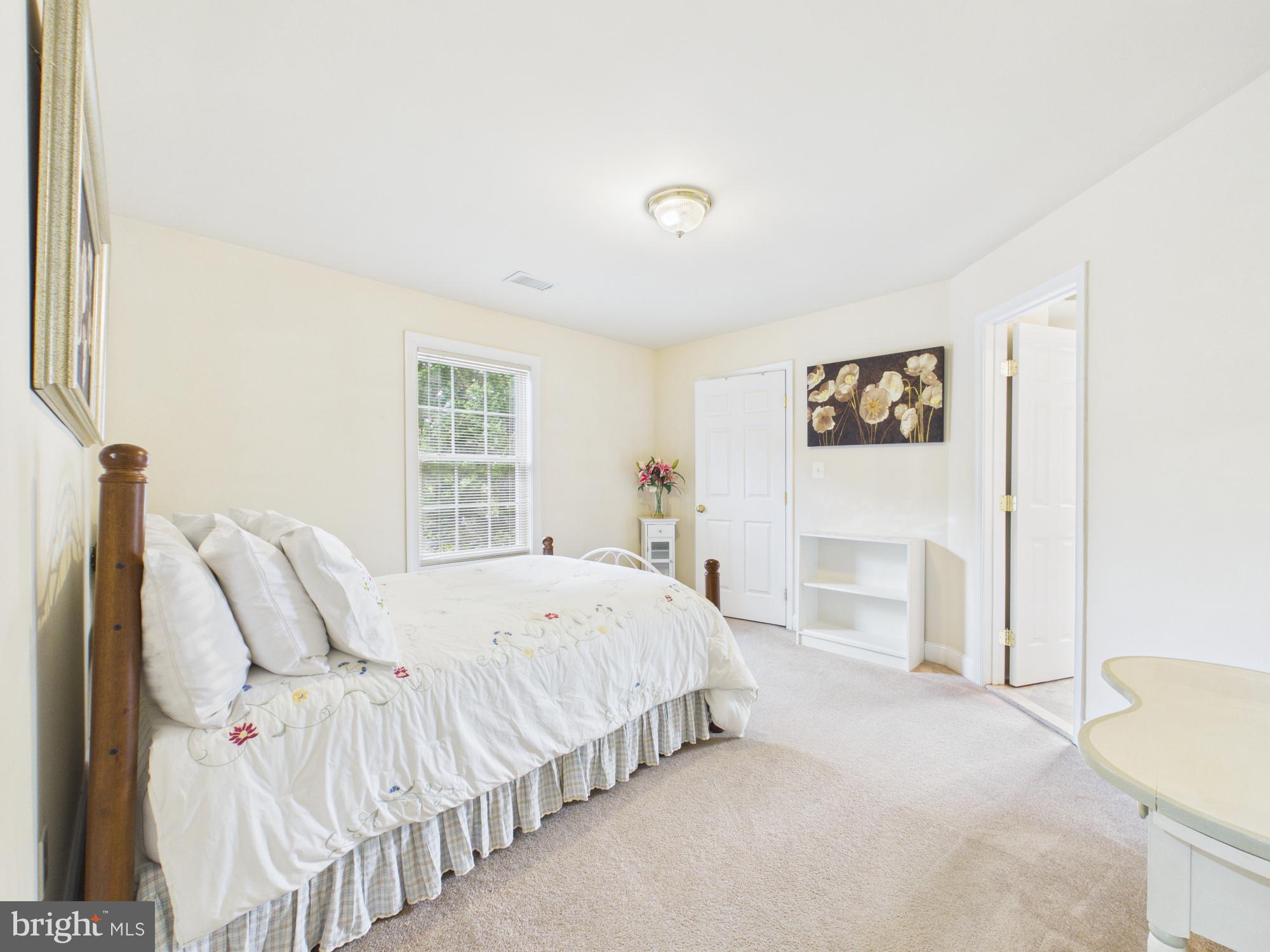 RIDGEWOOD - Residential