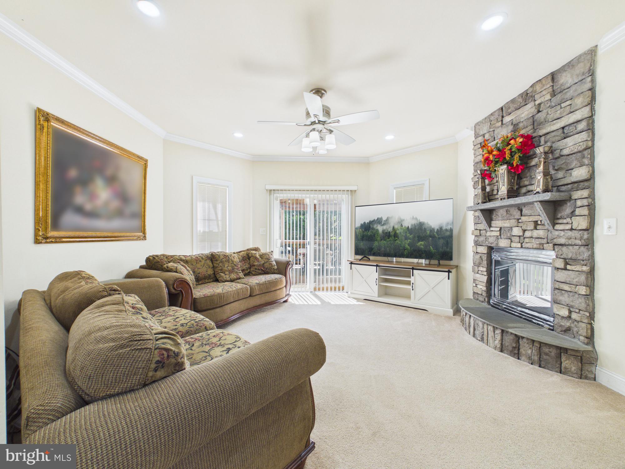 RIDGEWOOD - Residential