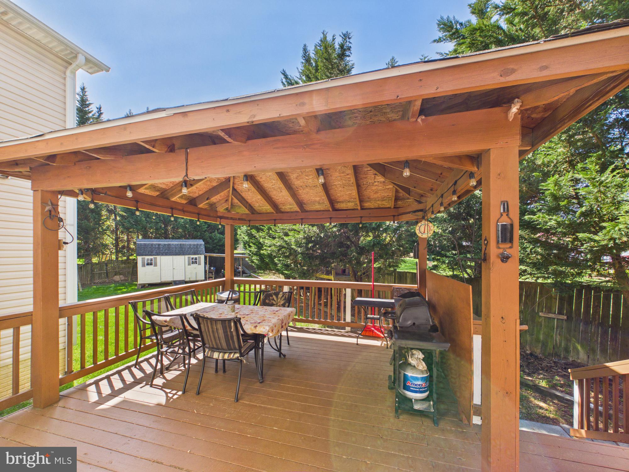 RIDGEWOOD - Residential