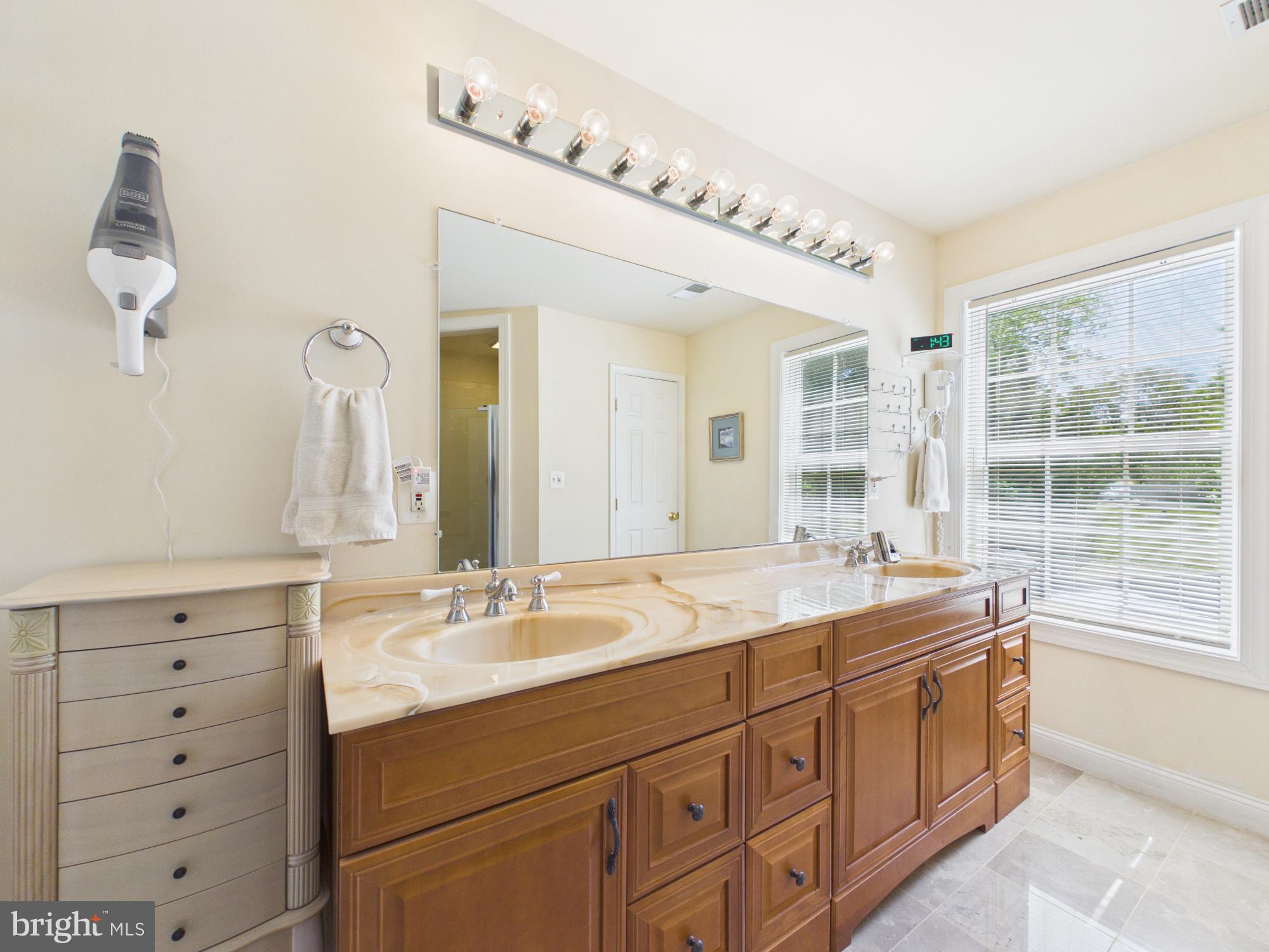 RIDGEWOOD - Residential