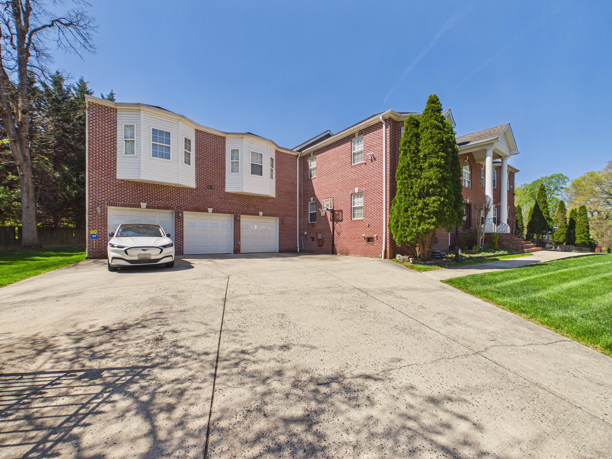 RIDGEWOOD - Residential