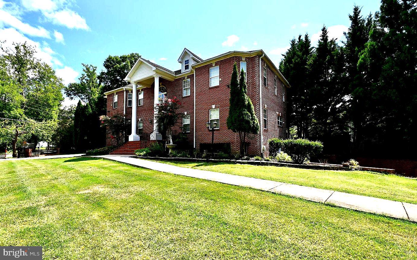 7801 RIDGEWOOD DRIVE