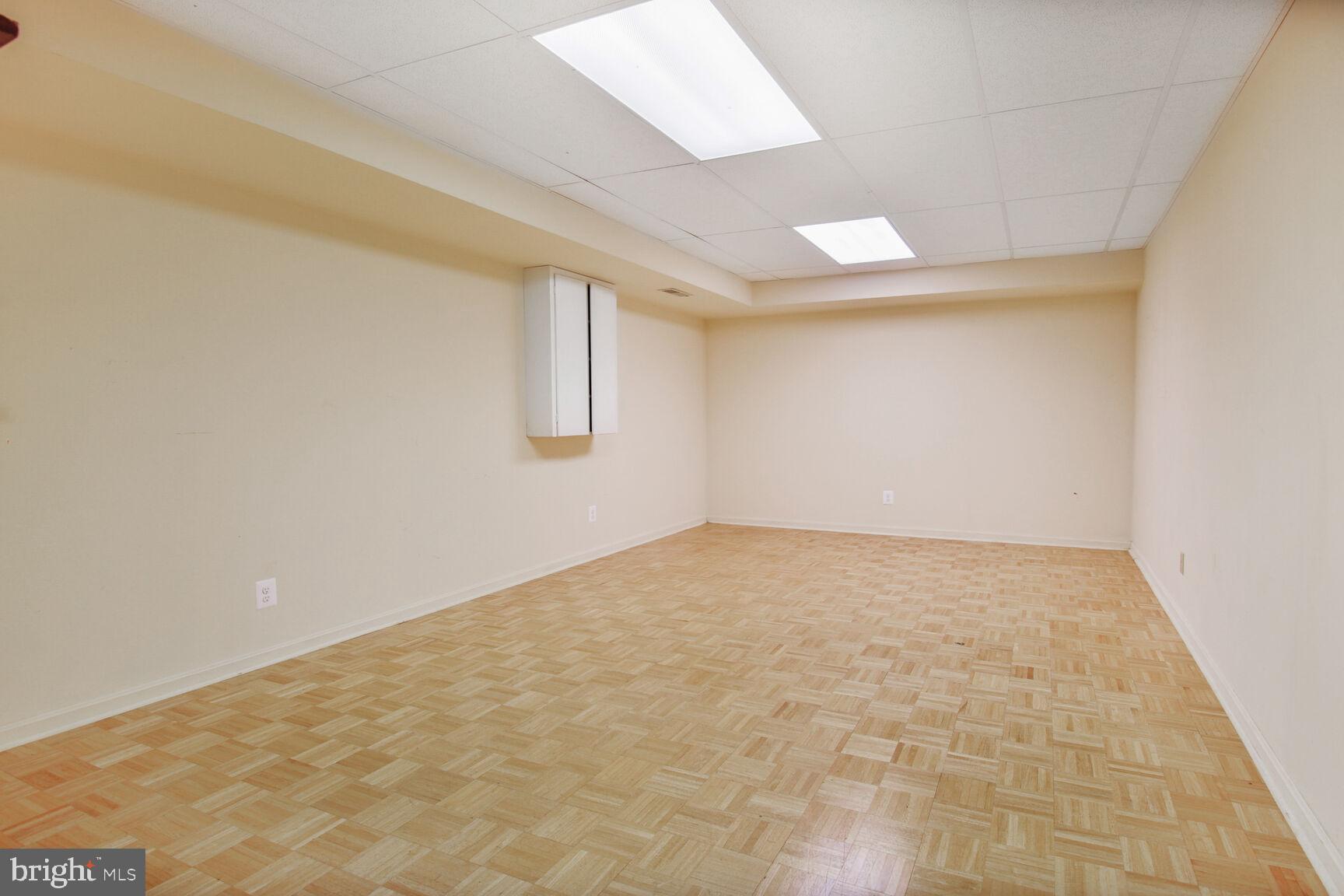 SIGNAL HILL - Residential