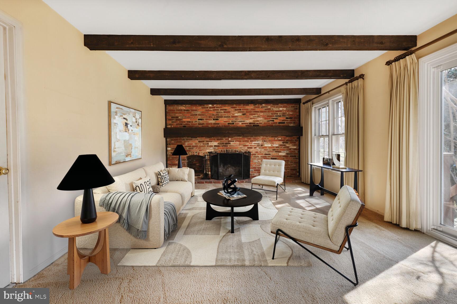 SIGNAL HILL - Residential