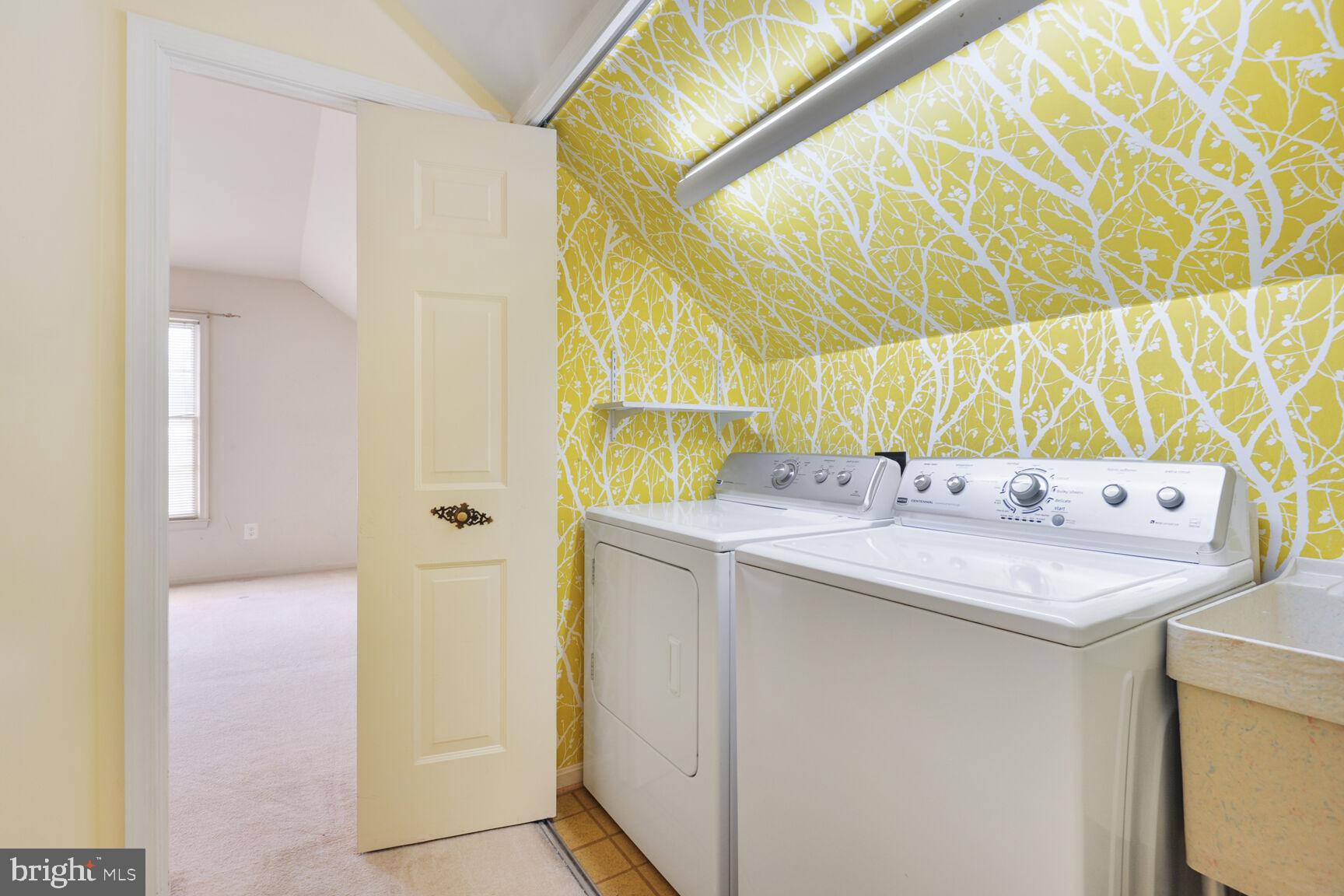 SIGNAL HILL - Residential