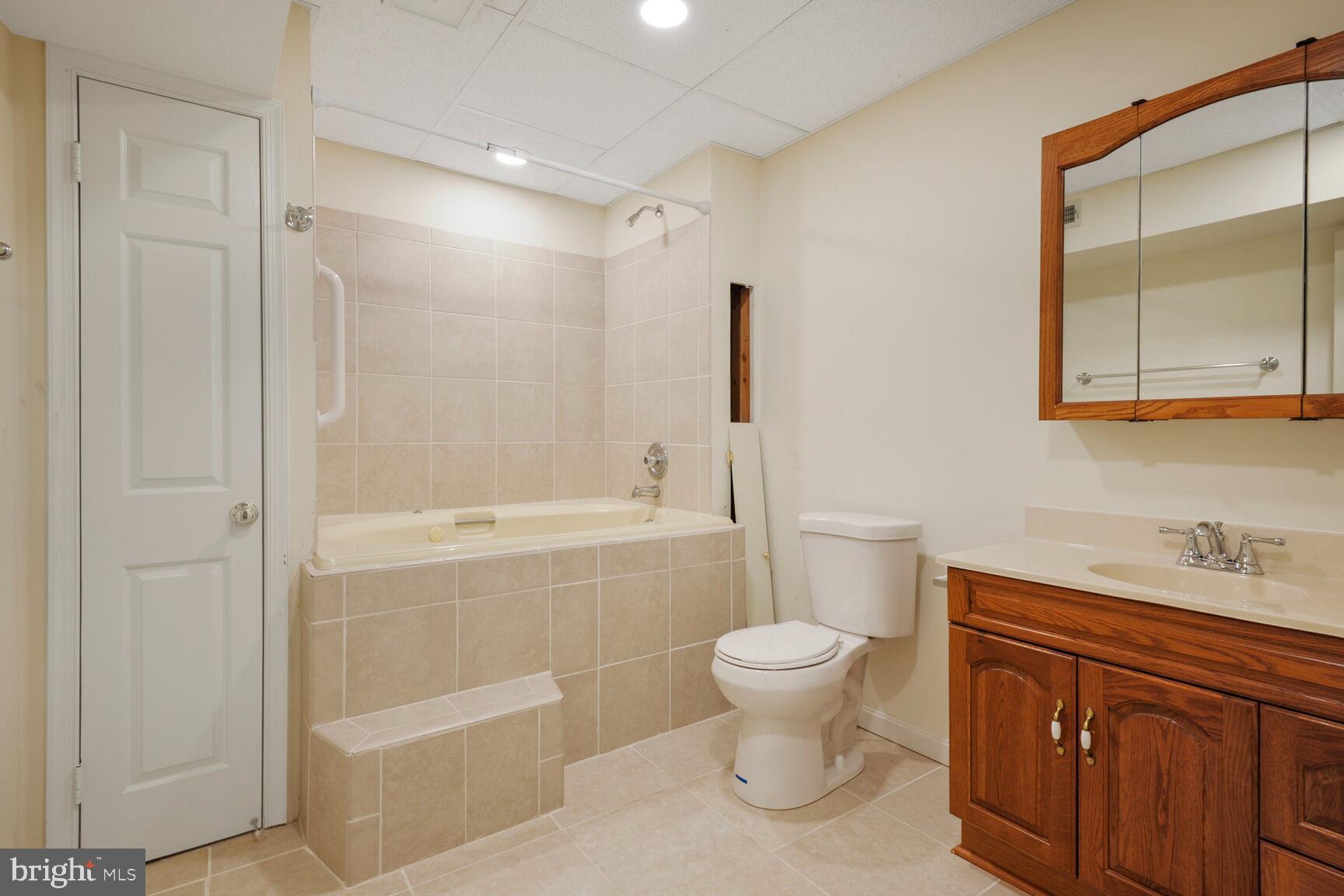 SIGNAL HILL - Residential